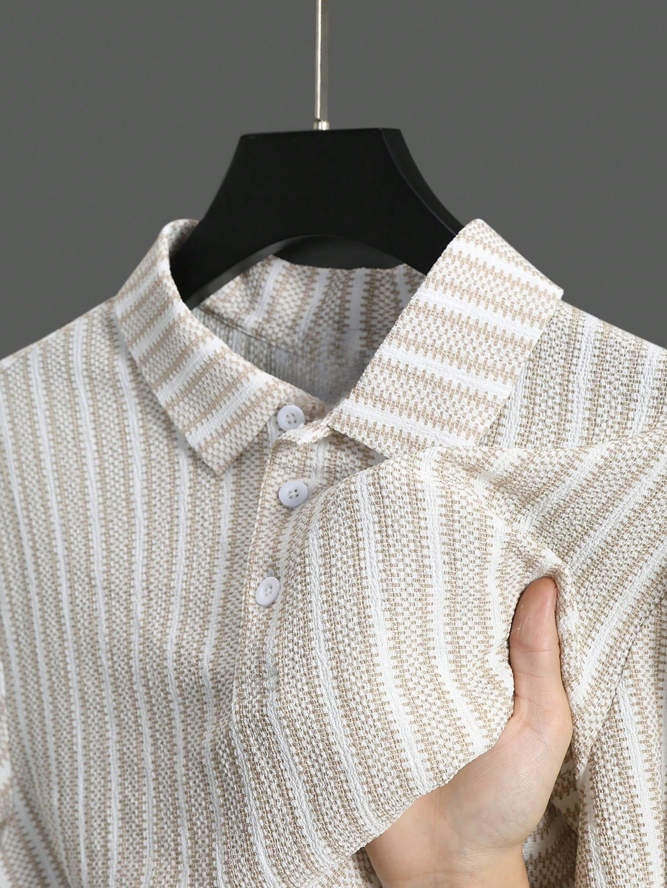 Camisa Polo Masculina Casual Manga Raglan Estampa Xadrez Café / PP Camisa Polo Masculina Casual Manga Raglan Estampa