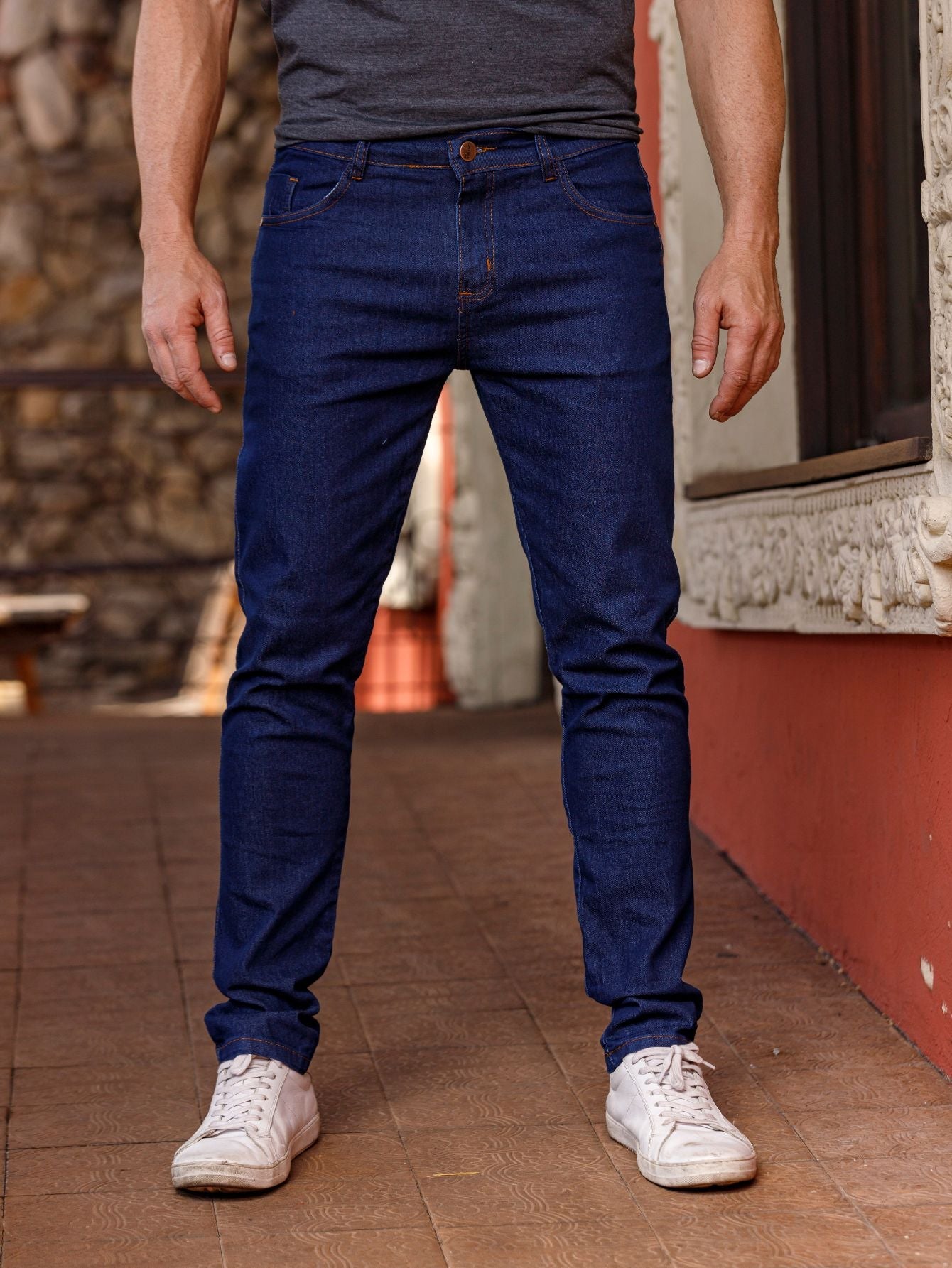 Calça Masculina Jeans Slim Fit Com Cintura Tradicional E Bolsos Lavagem Escura / PP Calça Masculina Jeans Slim Fit Com