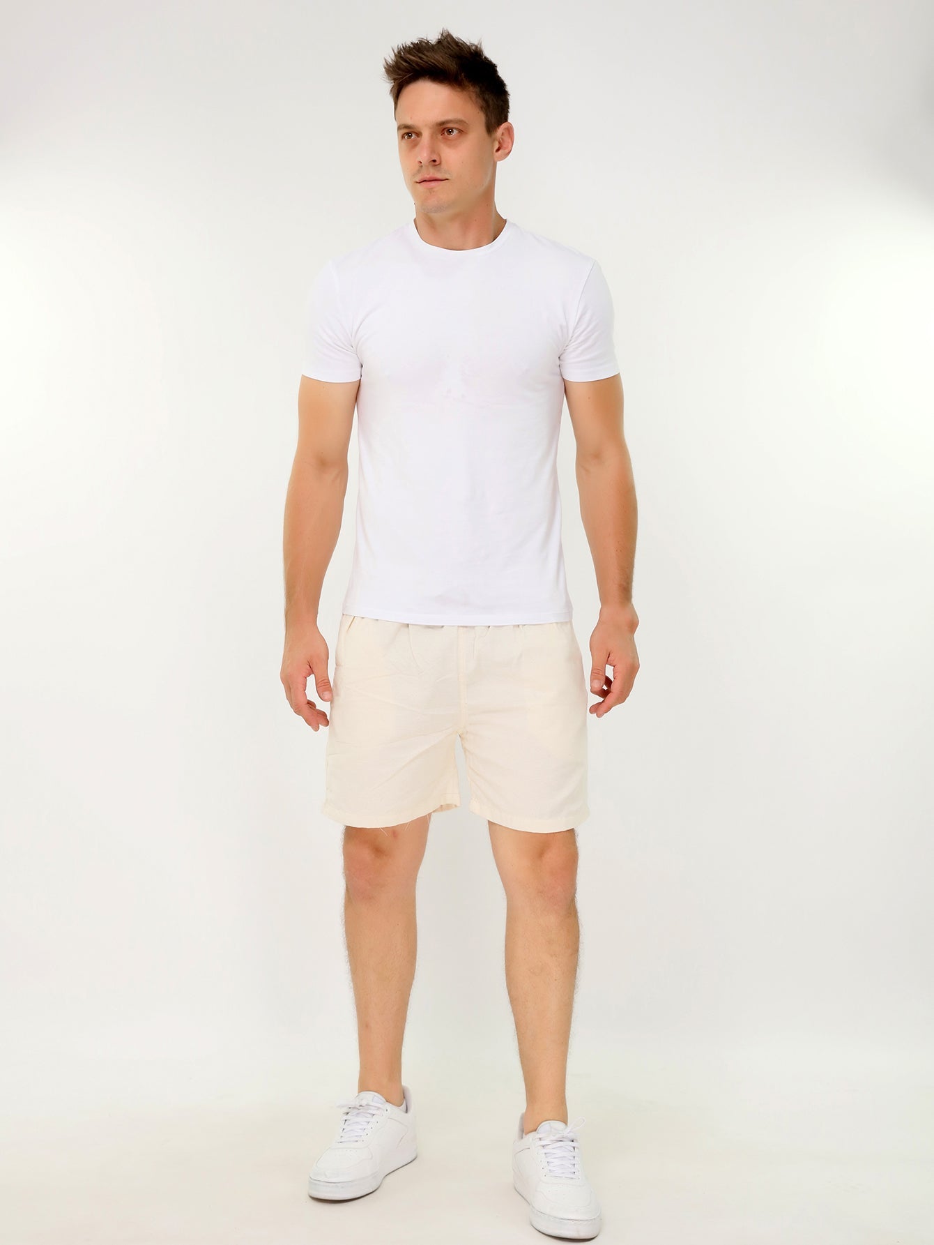 Shorts Masculino Casual Com Cós Elástico E Cordão Ajustável Shorts Masculino Casual Com Cós Elástico E Cordão Ajustável