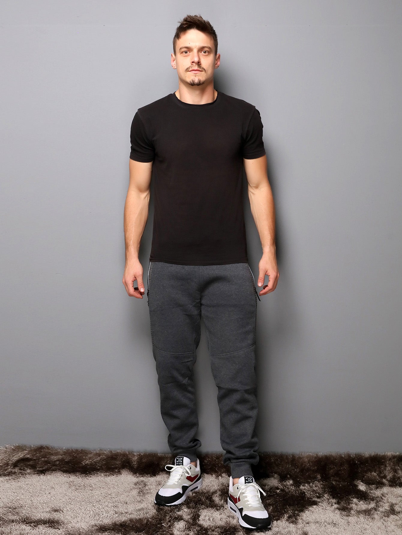 Calça Masculina Jogger Com Zíper Lateral E Estilo Casual Calça Masculina Jogger Com Zíper Lateral E Estilo Casual