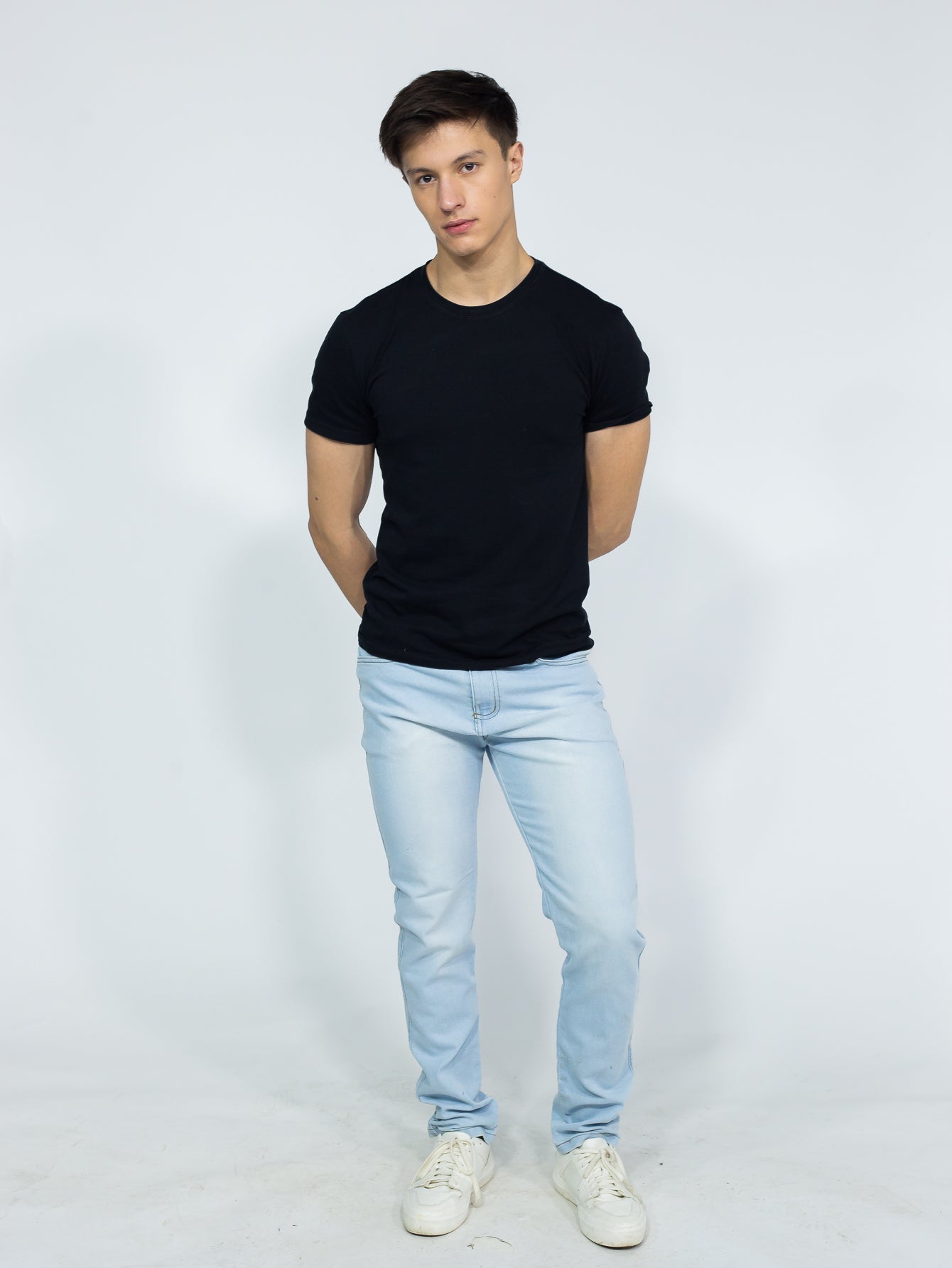 Calça Masculina Jeans Slim Fit Com Cintura Tradicional E Corte Ajustado Calça Masculina Jeans Slim Fit Com Cintura