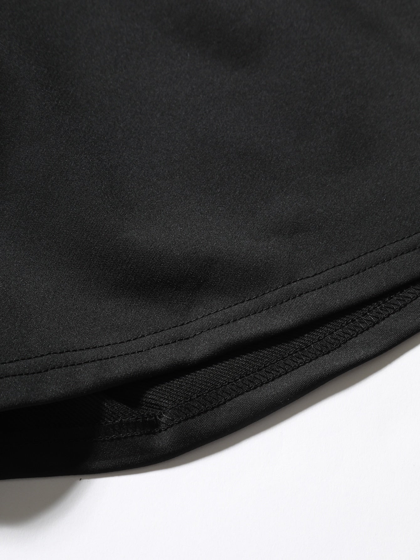 Shorts Masculino Estampado Com Estilo Anime E Cintura Ajustável Shorts Masculino Estampado Com Estilo Anime E Cintura