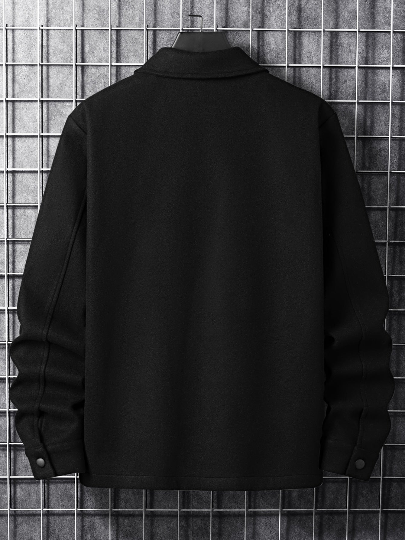 Moletom Masculino Alongado Com Botões E Bolsos Frontais Moletom Masculino Alongado Com Botões E Bolsos Frontais