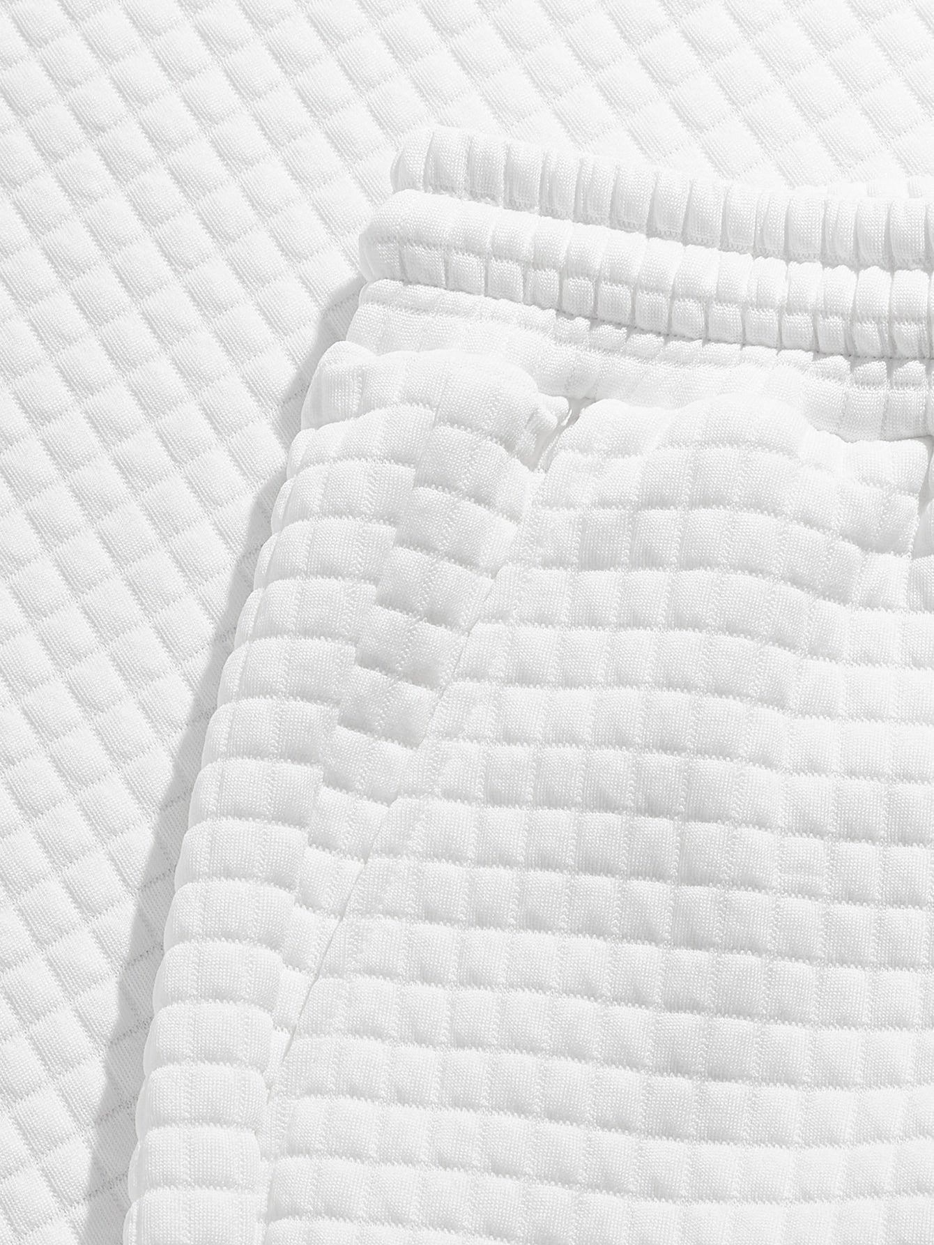 Conjunto Masculino Regata Com Patch E Shorts Ajustáveis Conjunto Masculino Regata Com Patch E Shorts Ajustáveis