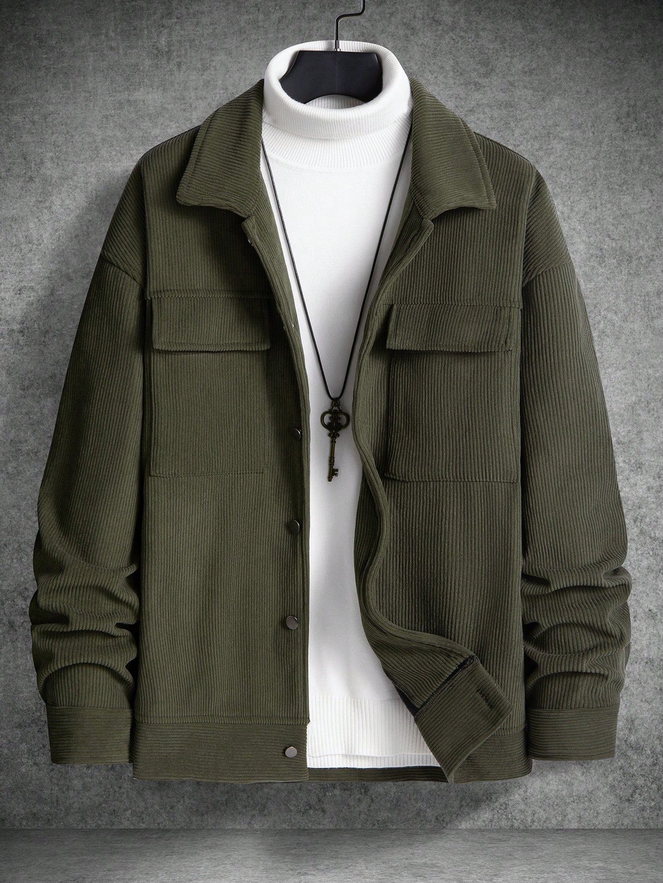 Moletom Masculino Cotelê Oversized Com Bolsos Ombro Caído Moletom Masculino Cotelê Oversized Com Bolsos Ombro Caído