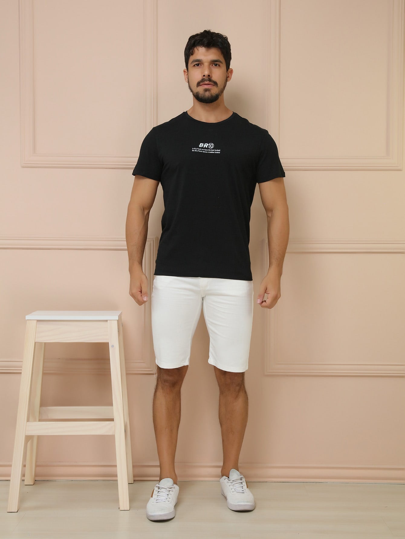 Shorts Masculino De Linho Com Cós De Elástico E Caimento Leve Shorts Masculino De Linho Com Cós De Elástico E Caimento