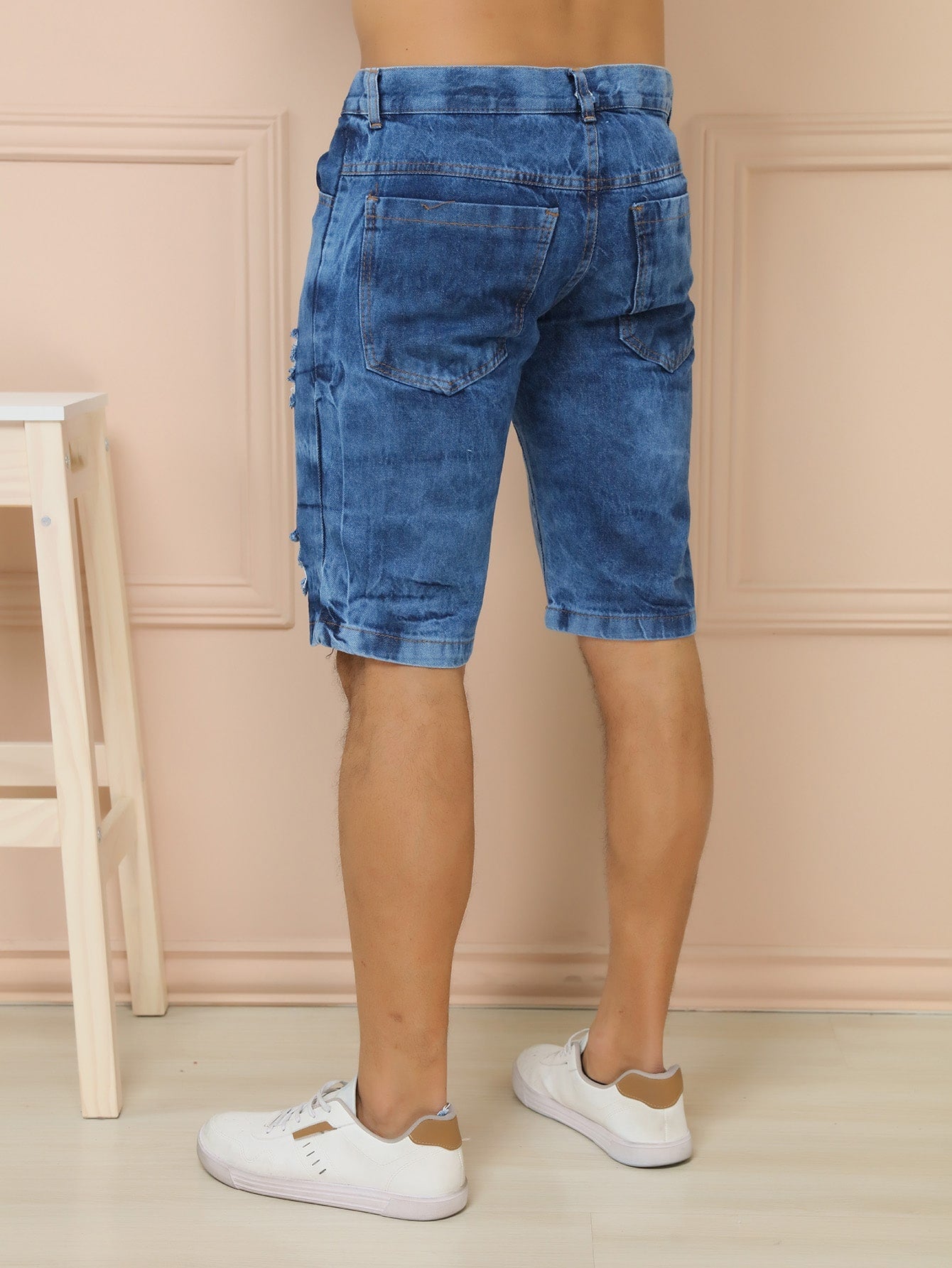 Shorts Masculino Casual Com Cós Reto E Bolsos Laterais Shorts Masculino Casual Com Cós Reto E Bolsos Laterais