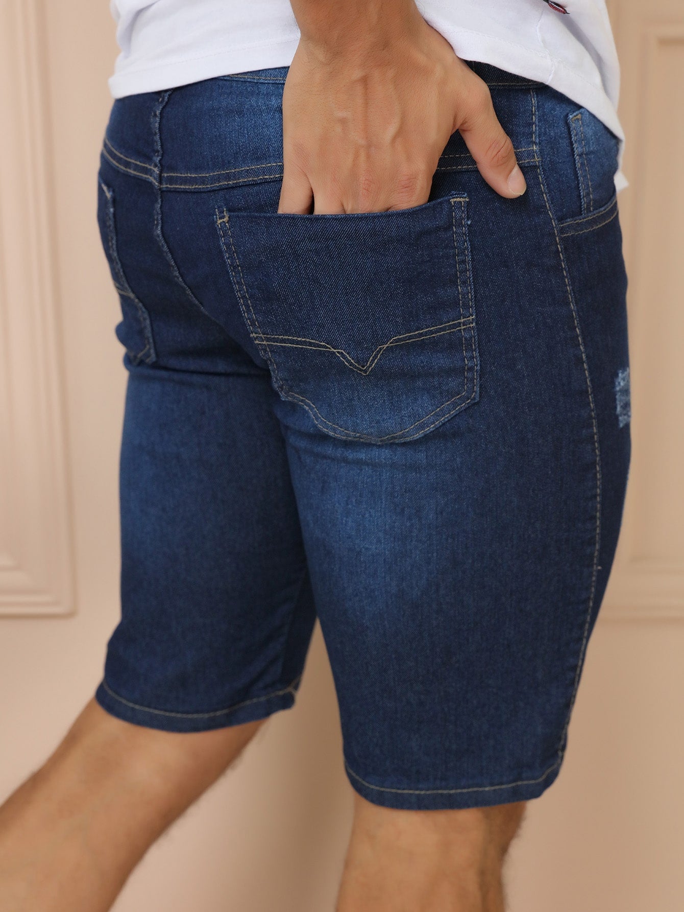 Shorts Masculino Casual Com Cós De Elástico E Barra Reta Shorts Masculino Casual Com Cós De Elástico E Barra Reta