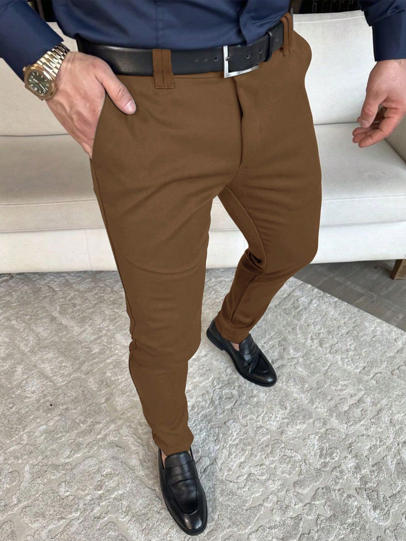 Calça Masculina Social Slim Fit Com Corte Moderno E Cós Ajustável Castanho / PP Calça Masculina Social Slim Fit Com