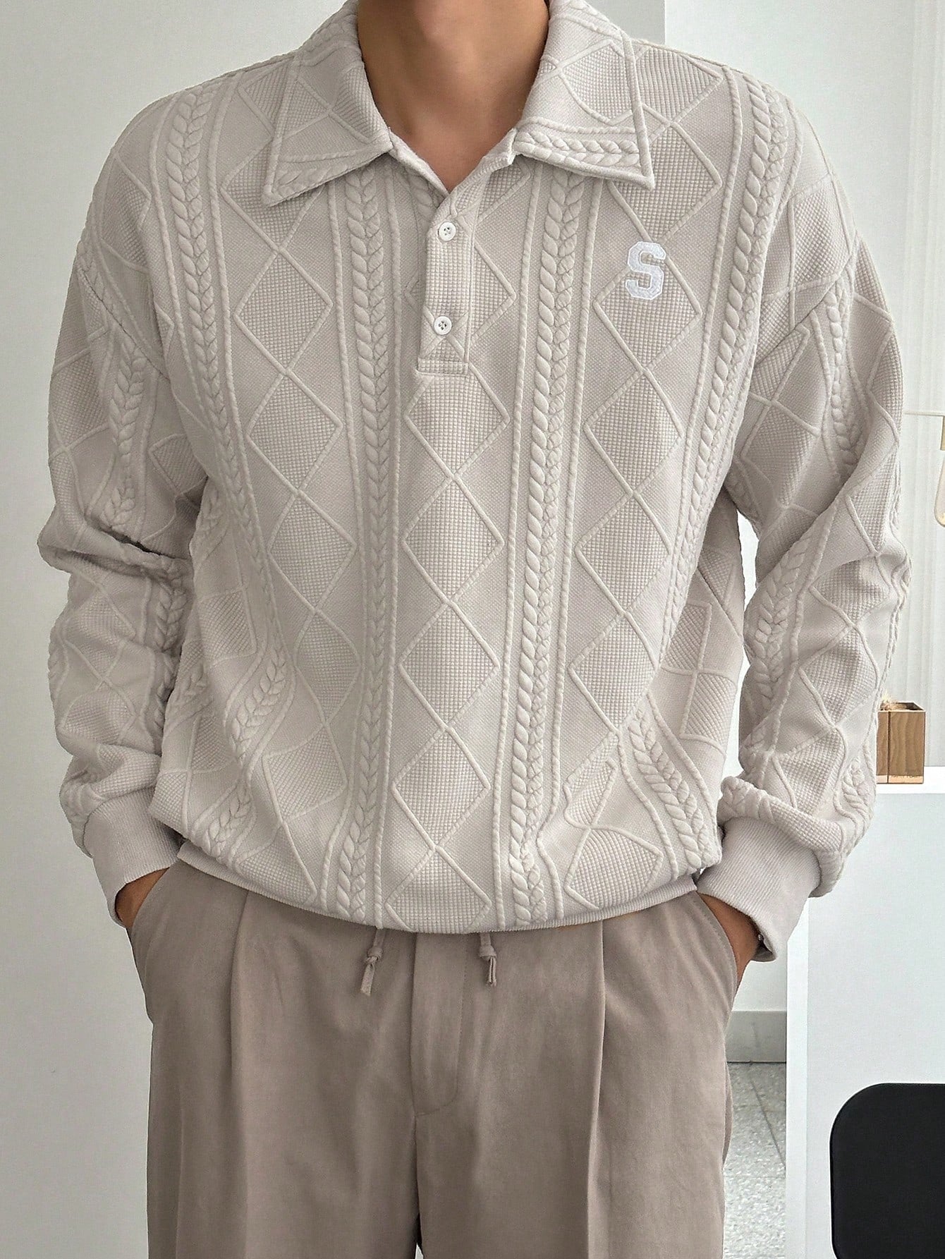 Moletom Masculino Texturizado Com Gola Polo Damasco / PP Moletom Masculino Texturizado Com Gola Polo