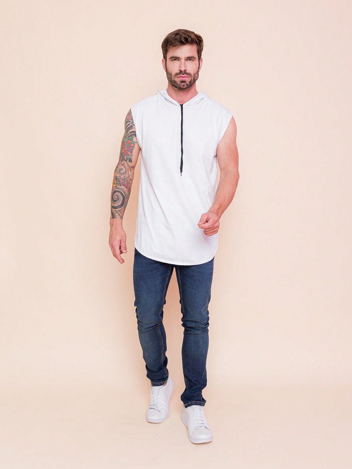 Camiseta Regata Masculina Casual Recorte Estilo Moderno Camiseta Regata Masculina Casual Recorte Estilo Moderno