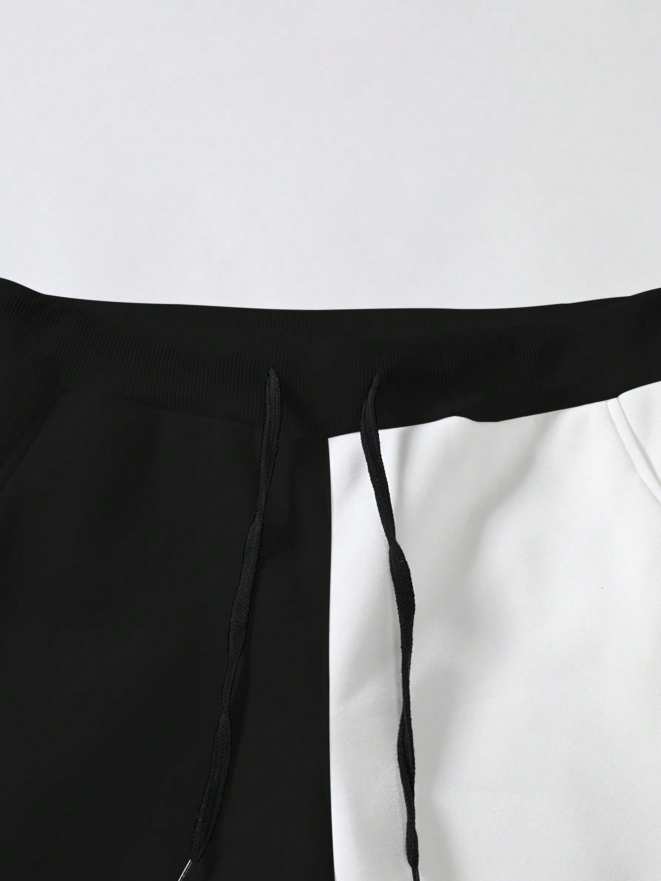 Calça Masculina Jogger Com Estampas Grafitadas Urbanas Calça Masculina Jogger Com Estampas Grafitadas Urbanas