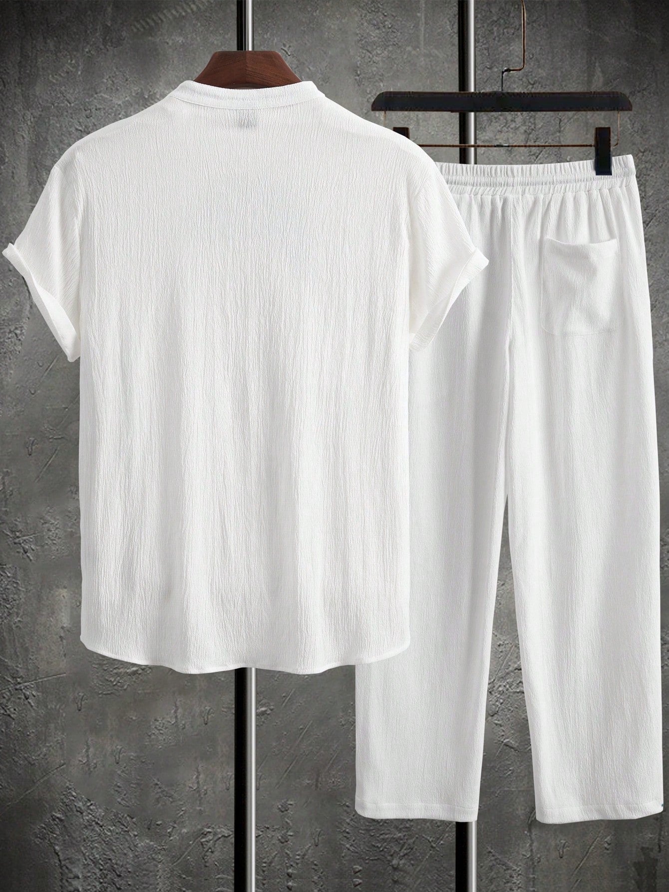 Conjunto Masculino Camisa Half Button E Calça Leve Solta Conjunto Masculino Camisa Half Button E Calça Leve Solta