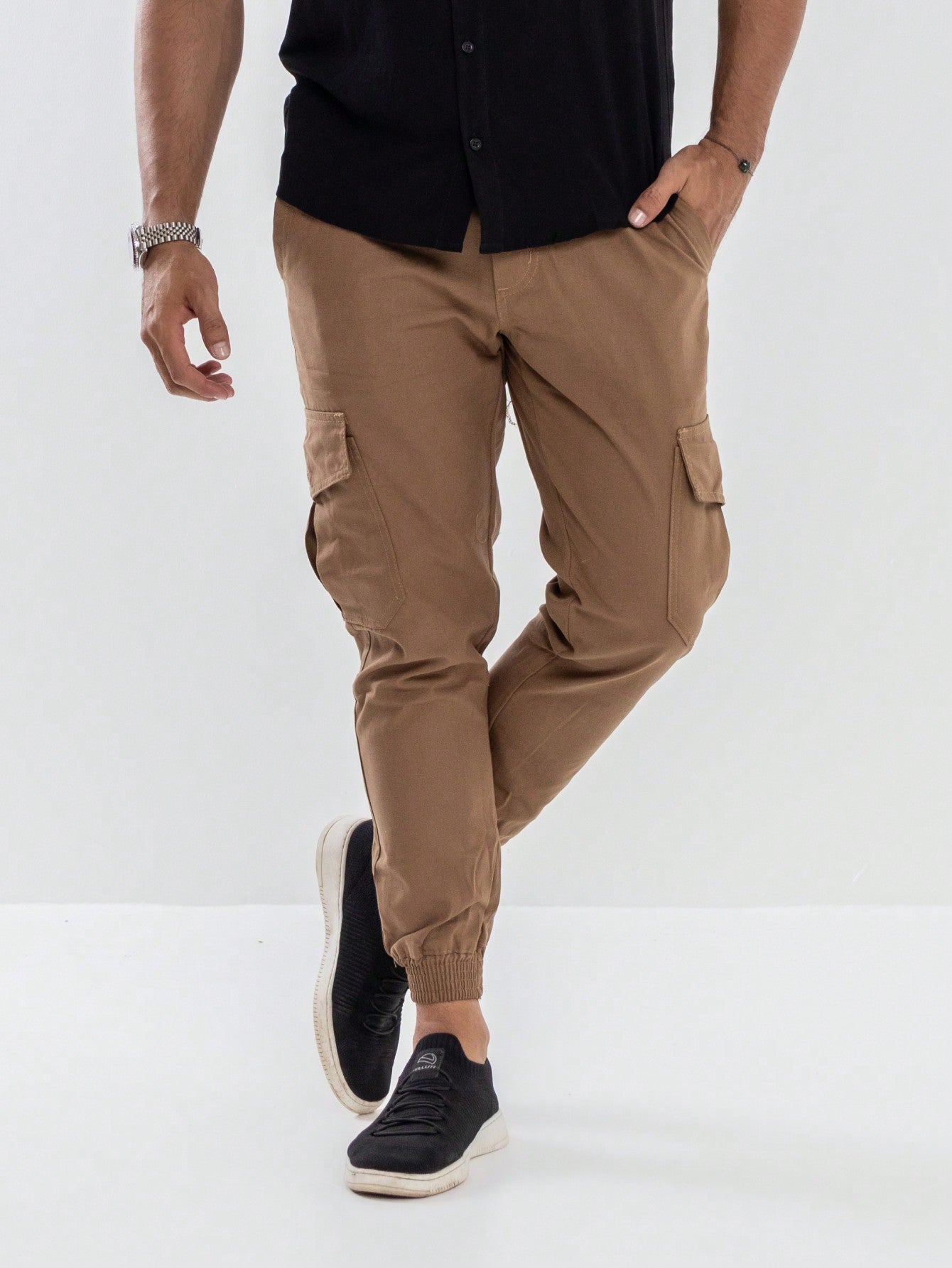 Calça Masculina Jeans Slim Fit Com Lavagem Média E Estilo Casual Calça Masculina Jeans Slim Fit Com Lavagem Média E