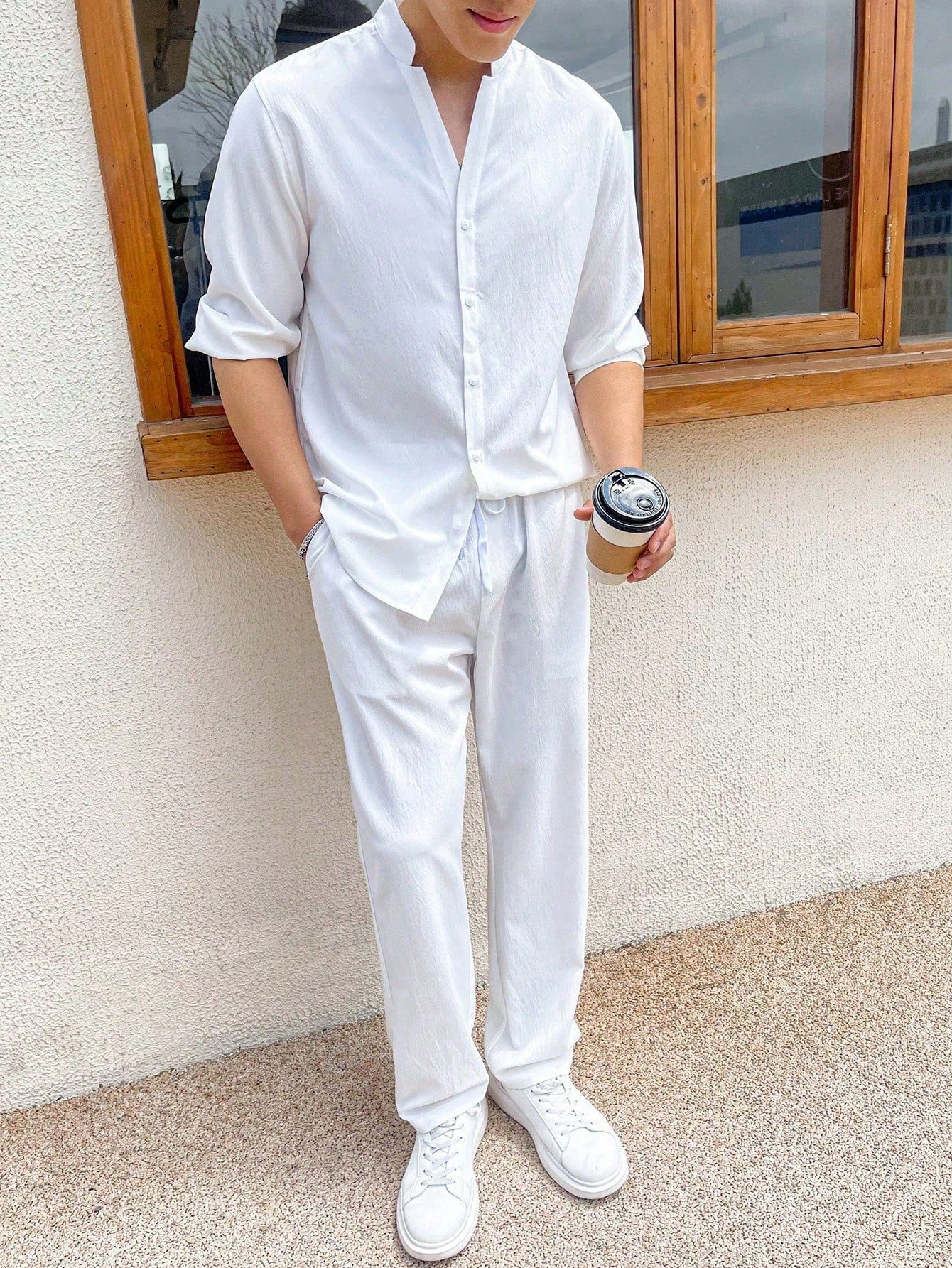 Conjunto Masculino Camisa De Botão E Calça Com Cordão Ajustável Conjunto Masculino Camisa De Botão E Calça Com Cordão