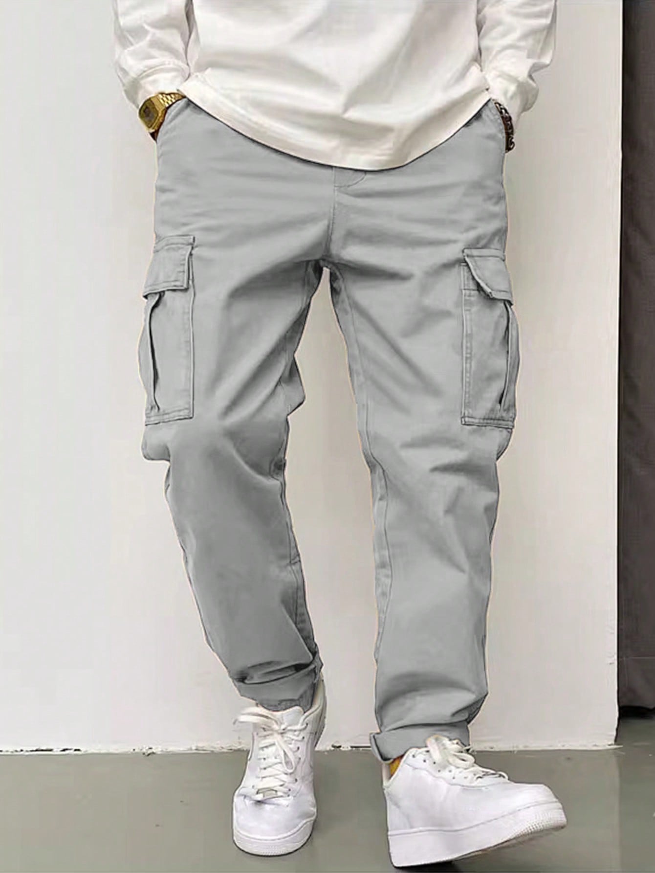Calça Masculina Cargo Com Bolsos Laterais E Punho Ajustável Cinza Claro / PP Calça Masculina Cargo Com Bolsos Laterais