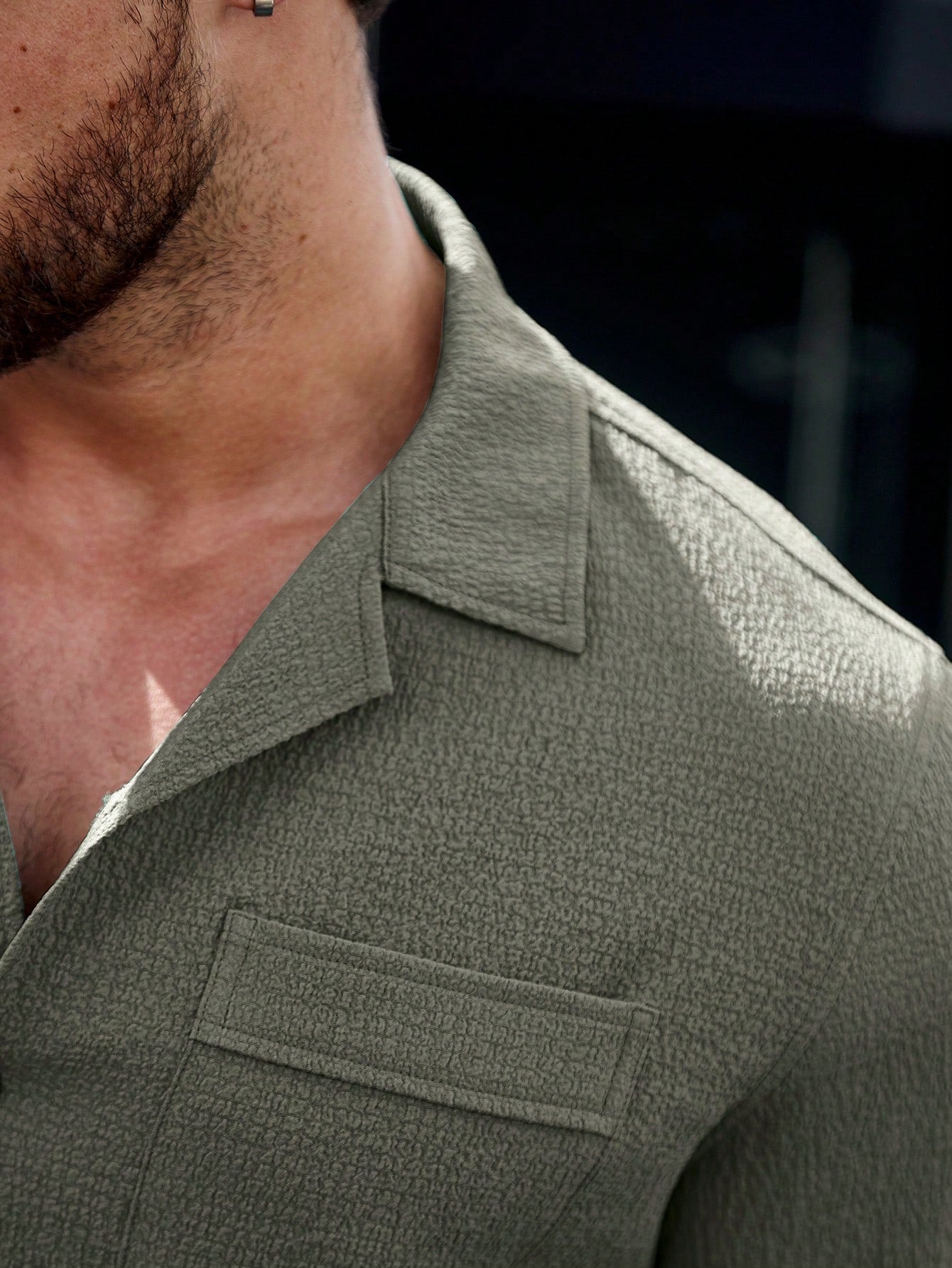 Camisa Masculina De Botão Slim Bolso Caimento Impecável Camisa Masculina De Botão Slim Bolso Caimento Impecável