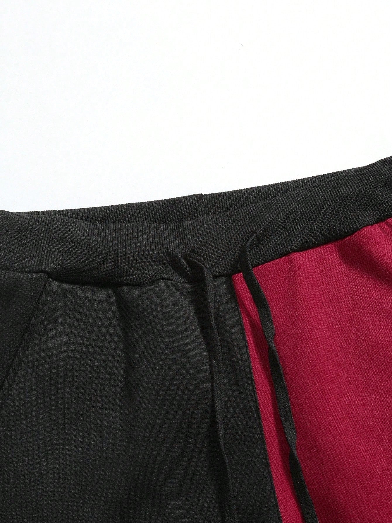 Calça Masculina Jogger Com Estampas Grafitadas Urbanas Calça Masculina Jogger Com Estampas Grafitadas Urbanas