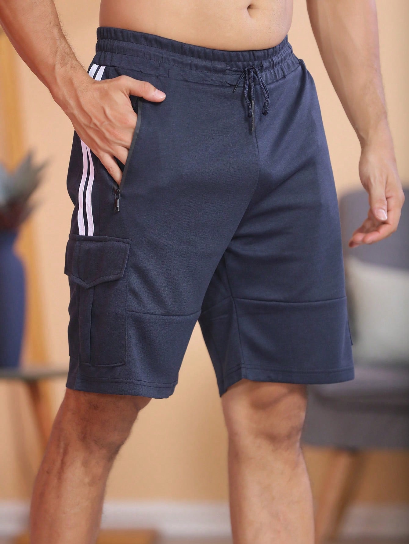 Shorts Masculino Cargo Com Listras Laterais E Bolsos Funcionais Azul Marinho / PP Shorts Masculino Cargo Com Listras