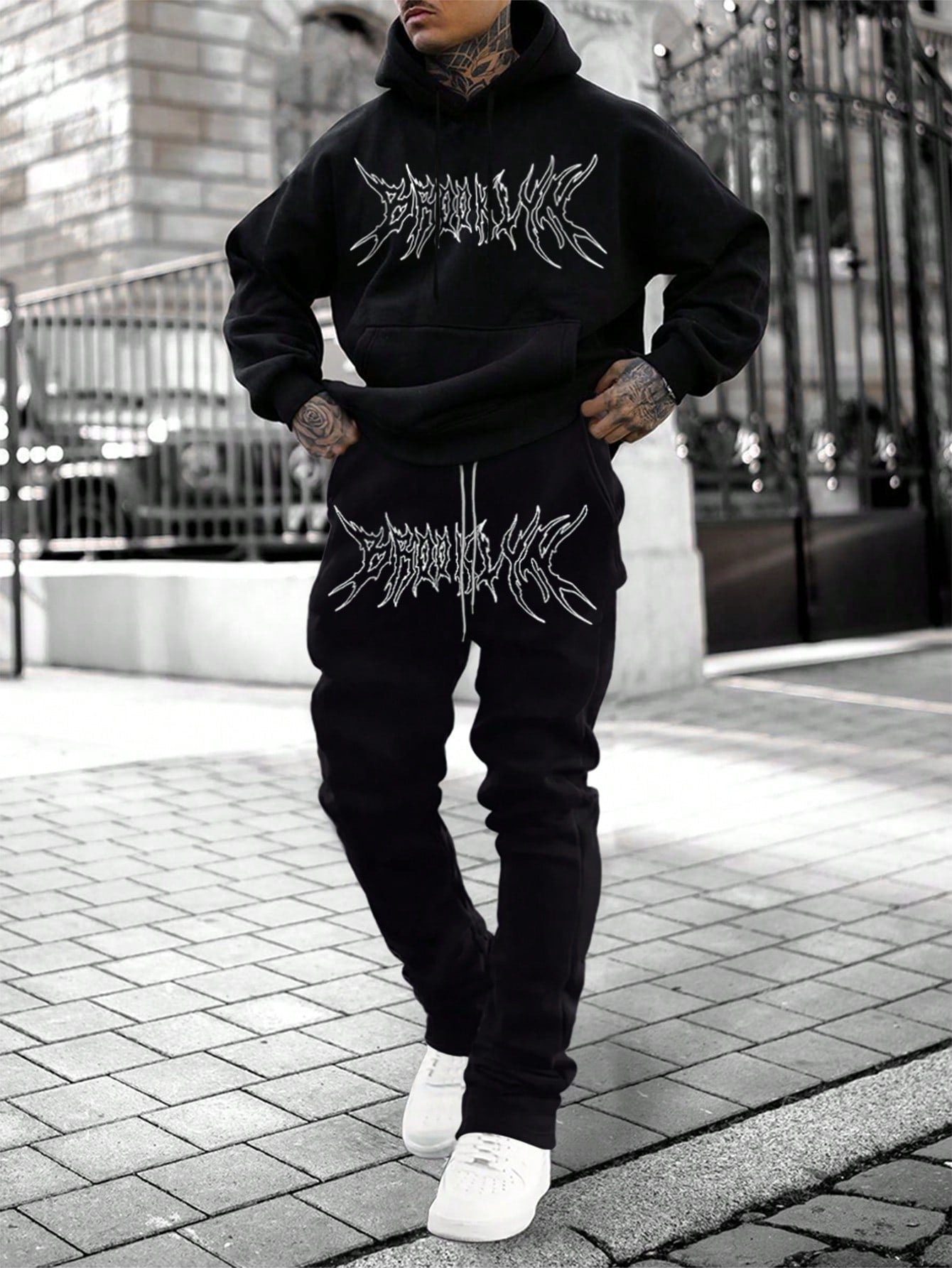 Conjunto Masculino Moletom Estampa Lettering E Calça Jogger Cós Ajustável Preto / PP Conjunto Masculino Moletom Estampa