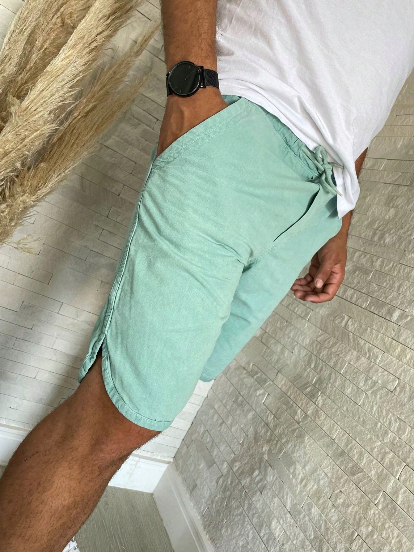 Shorts Masculino Mauricinho De Sarja Com Cadarço E Acabamento Shorts Masculino Mauricinho De Sarja Com Cadarço E