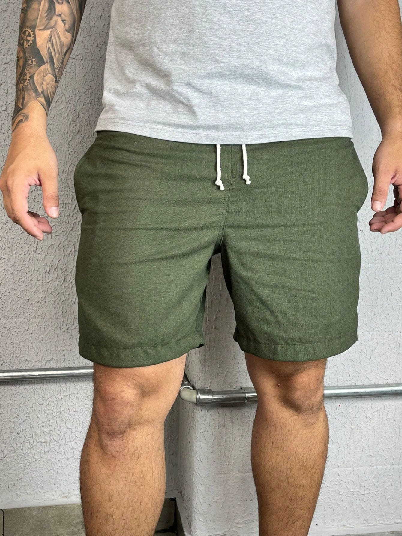 Shorts Masculino Mauricinho Casual Com Cós Elástico E Tecido Verde Militar / PP Shorts Masculino Mauricinho Casual Com