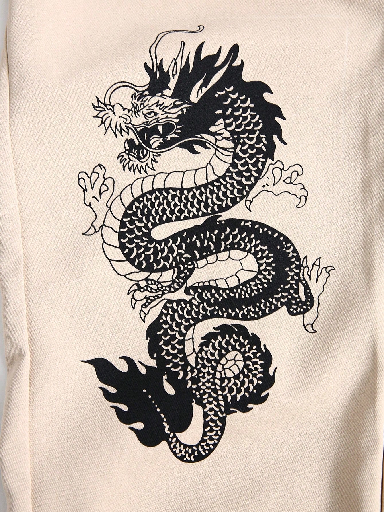 Calça Masculina Cargo Solta Com Estampa Dragão E Cós Ajustável Calça Masculina Cargo Solta Com Estampa Dragão E Cós