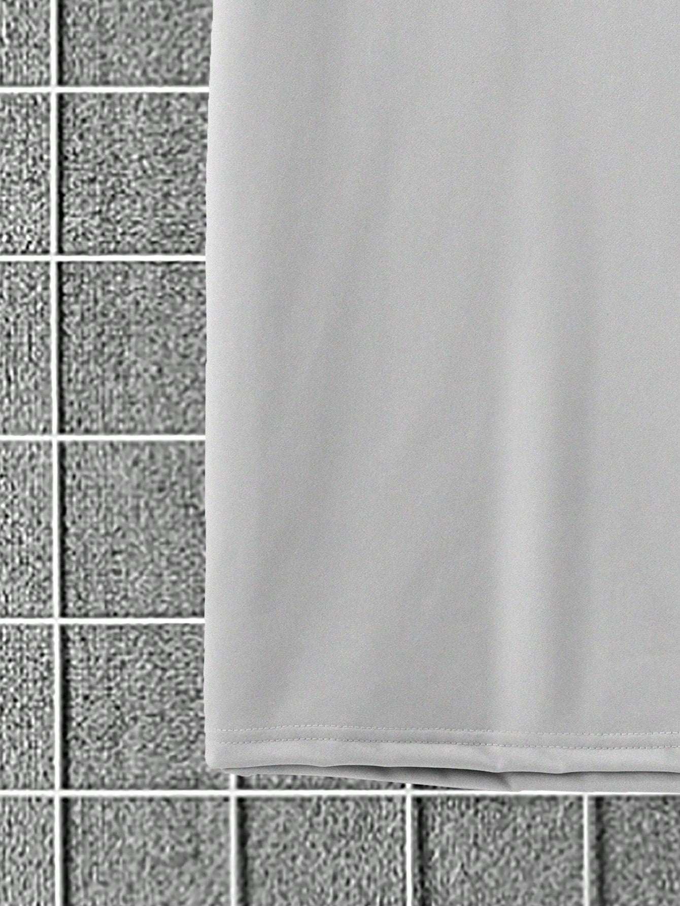 Conjunto Masculino Camiseta Ombro Caído E Shorts Estilo Solto Conjunto Masculino Camiseta Ombro Caído E Shorts Estilo