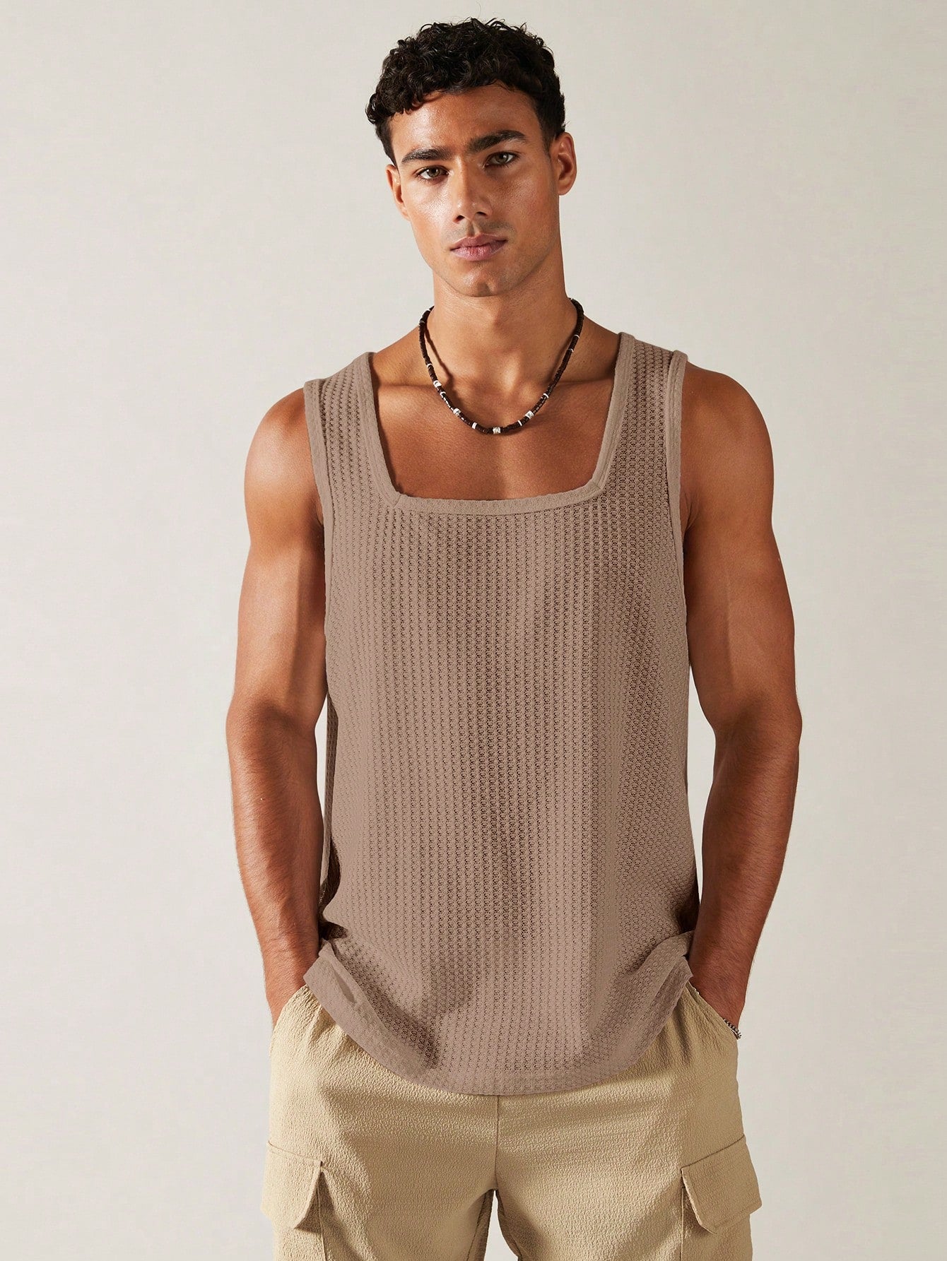 Camiseta Regata Masculina Decote Quadrado Estilo Casual Castanho / PP Camiseta Regata Masculina Decote Quadrado Estilo