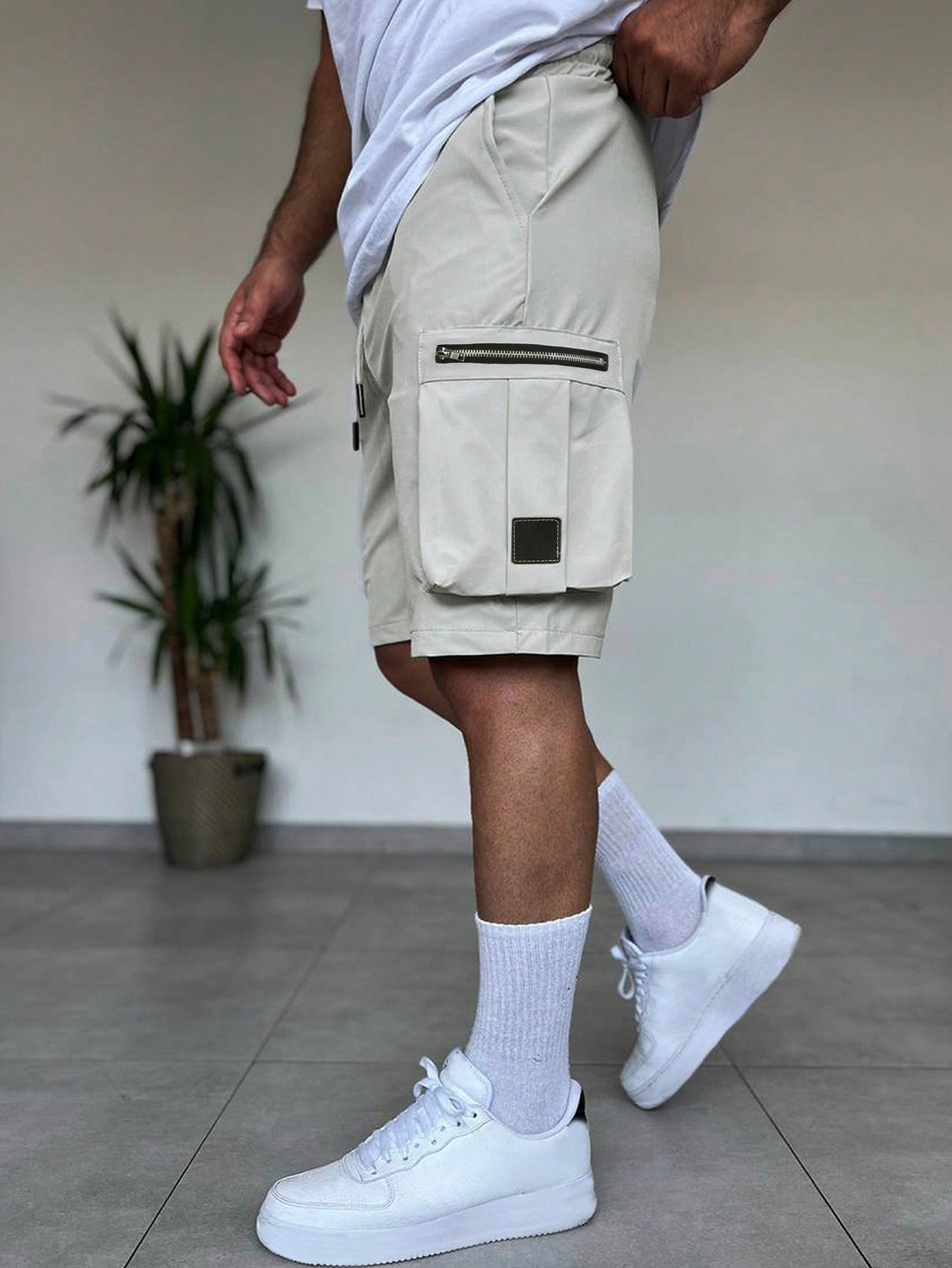 Shorts Masculino Cargo Estilo Street Com Zíper Decorativo Shorts Masculino Cargo Estilo Street Com Zíper Decorativo