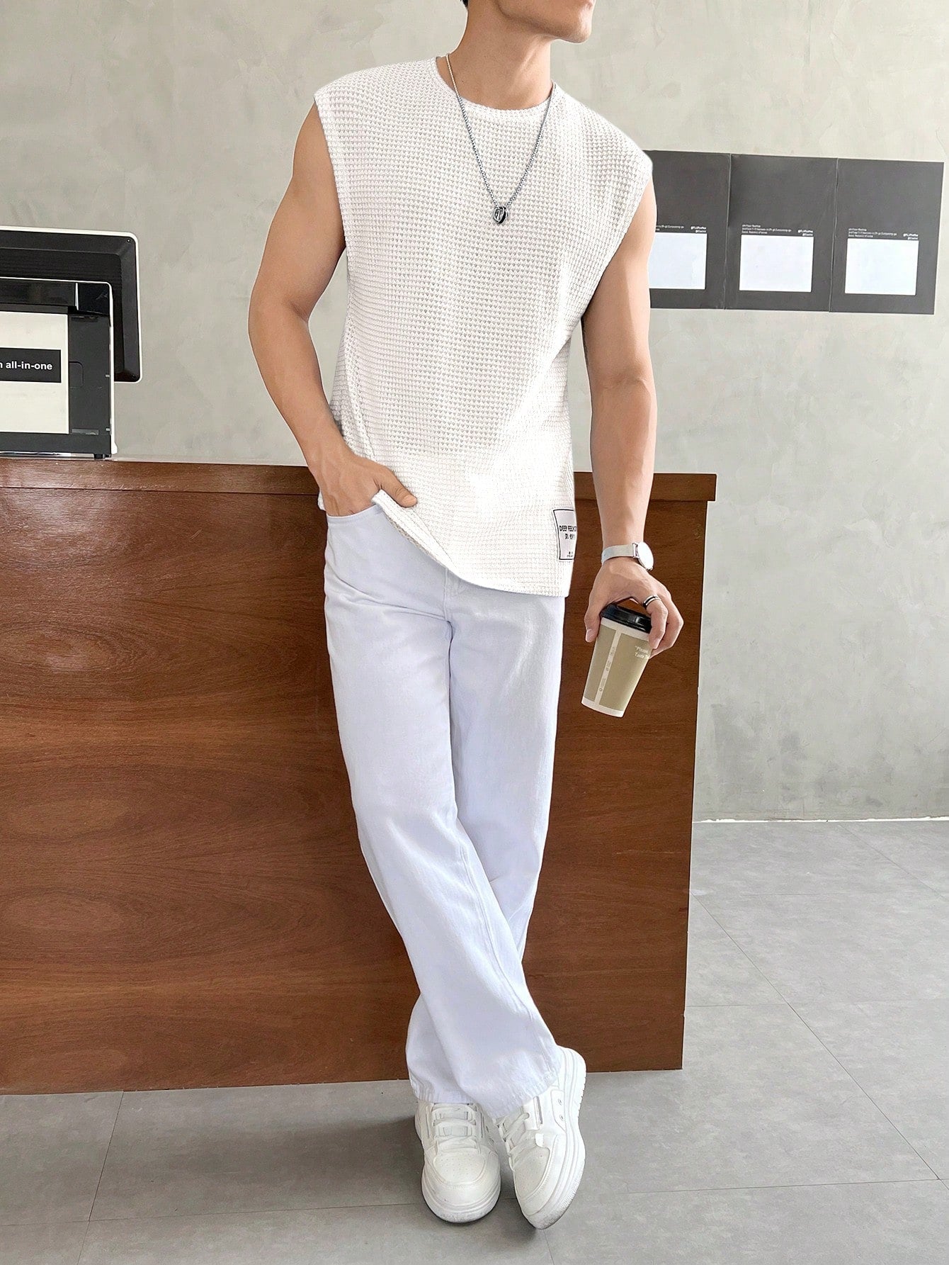 Camiseta Regata Masculina Casual Alças Largas Design Clean Camiseta Regata Masculina Casual Alças Largas Design Clean