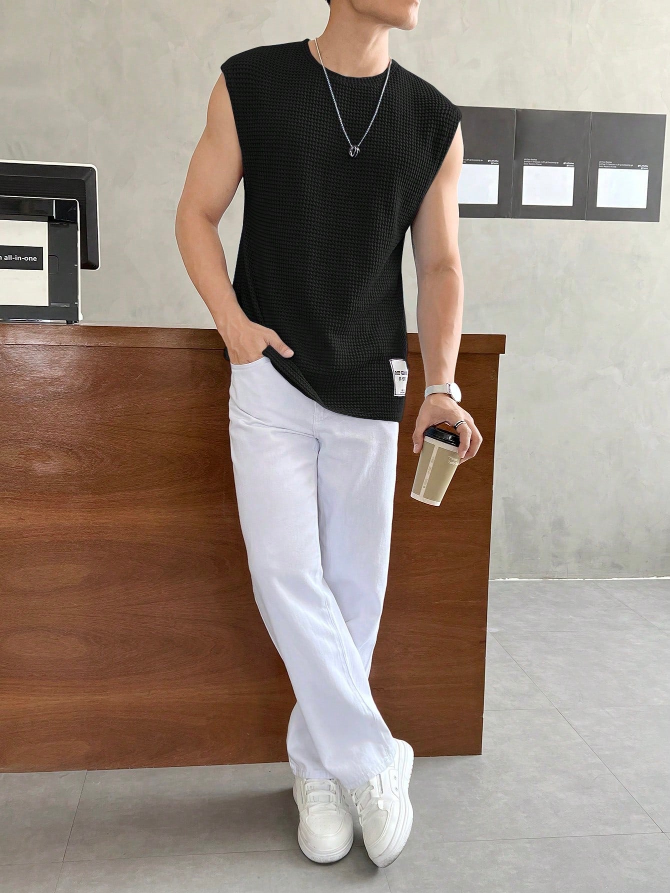 Camiseta Regata Masculina Casual Alças Largas Design Clean Camiseta Regata Masculina Casual Alças Largas Design Clean