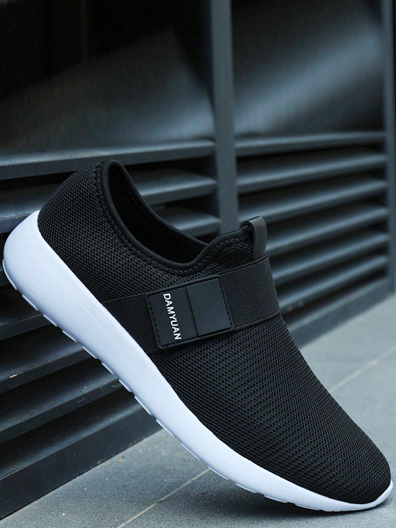 Tênis Masculino Chunky Slip On Leve Respirável Antiderrapante Tênis Masculino Chunky Slip On Leve Respirável