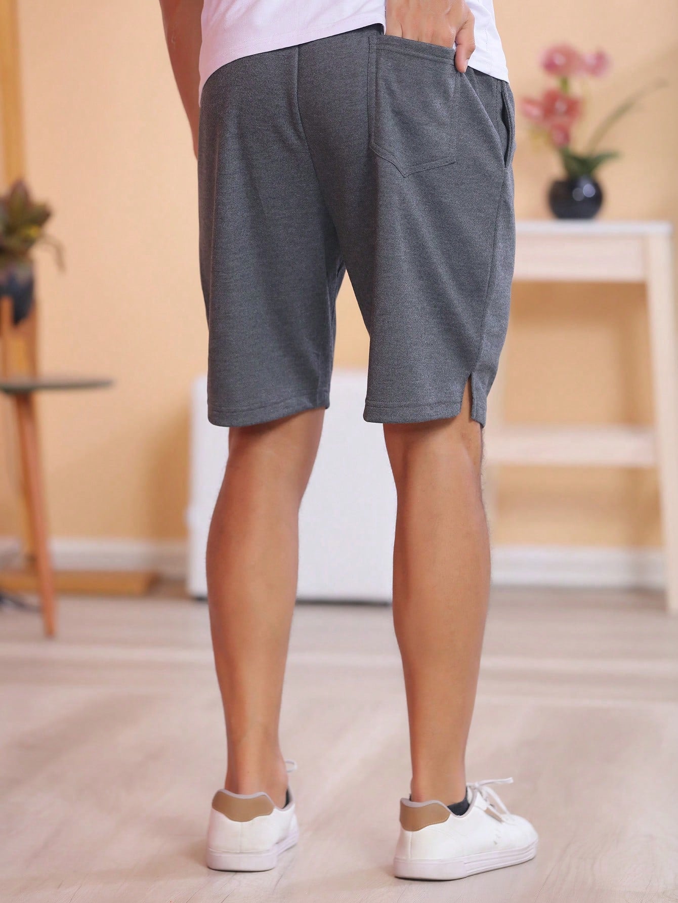 Bermuda Masculina Casual Com Cós Elástico E Cordão Contraste Bermuda Masculina Casual Com Cós Elástico E Cordão