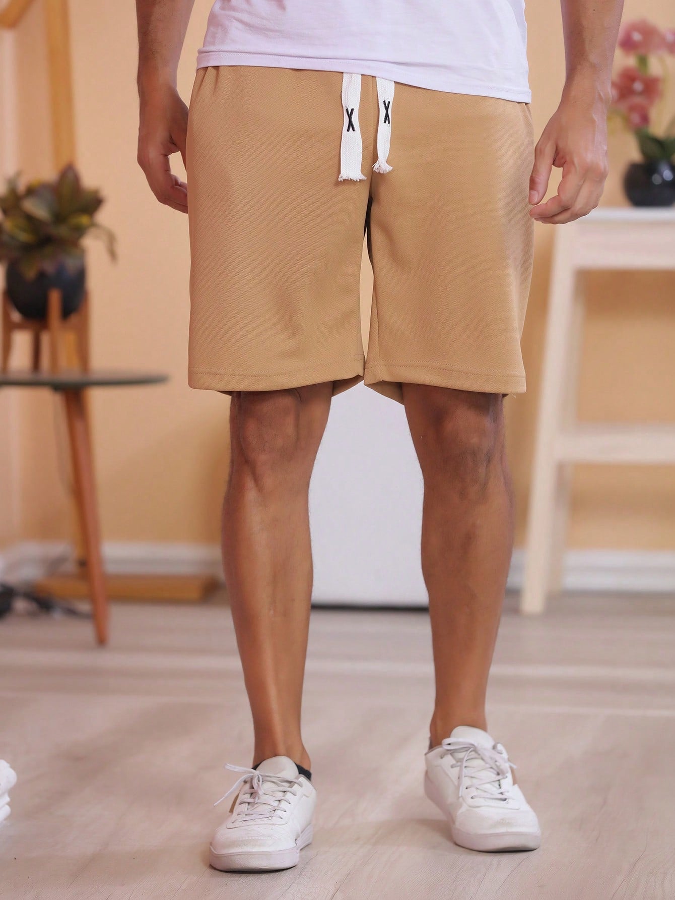 Bermuda Masculina Casual Com Cós Elástico E Cordão Contraste Bermuda Masculina Casual Com Cós Elástico E Cordão