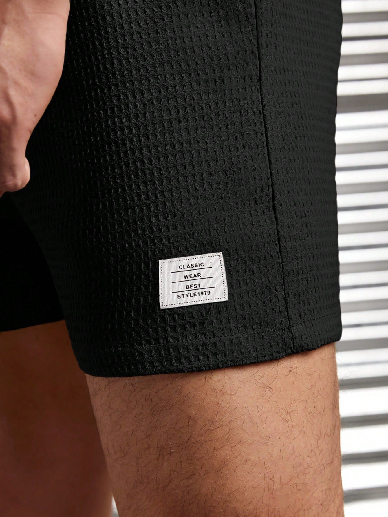 Shorts Masculino Casual Com Tecido Texturizado E Cordão Ajustável Shorts Masculino Casual Com Tecido Texturizado E