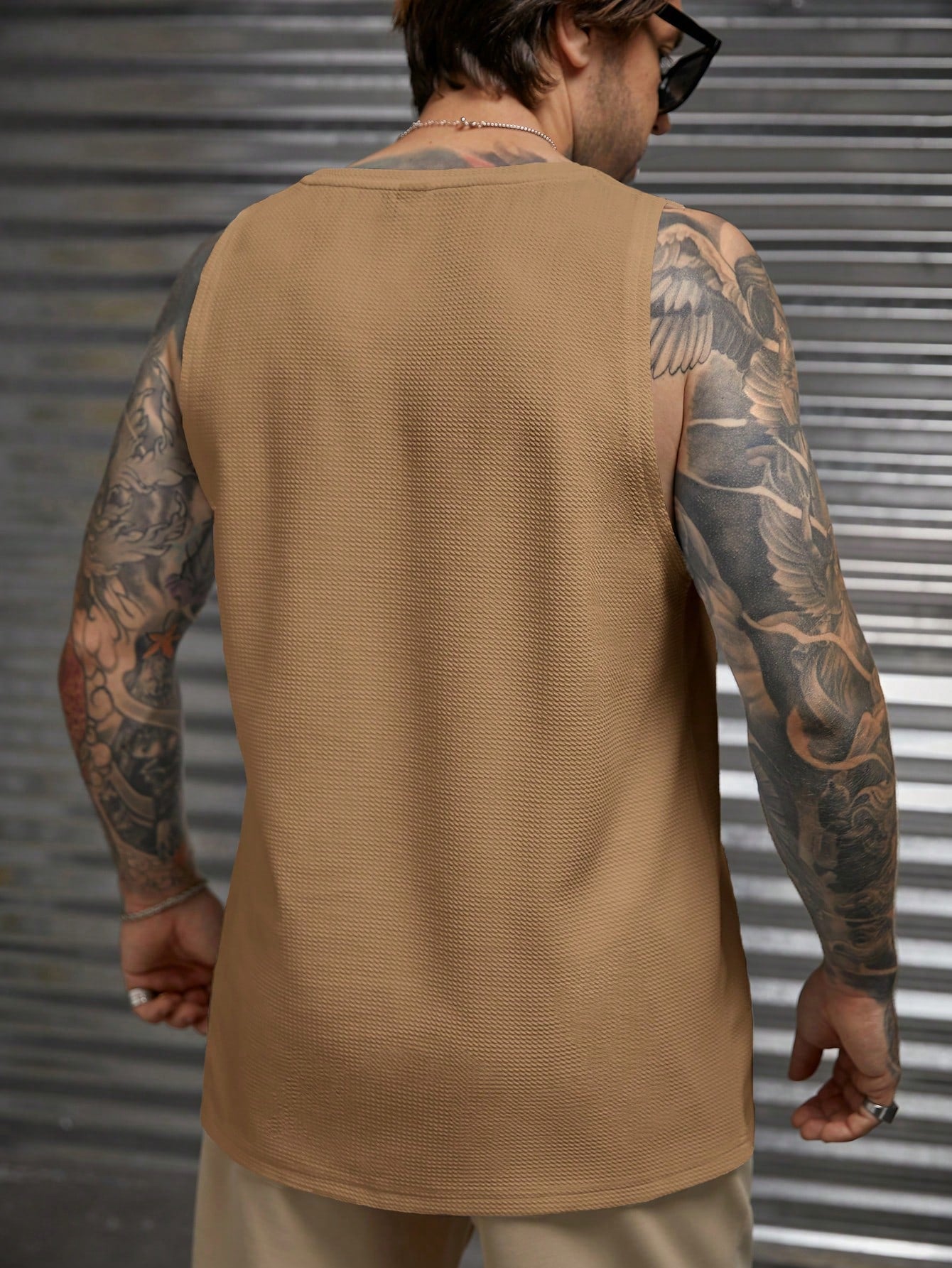 Camiseta Regata Masculina Casual Tricotada Patch Letra Camiseta Regata Masculina Casual Tricotada Patch Letra