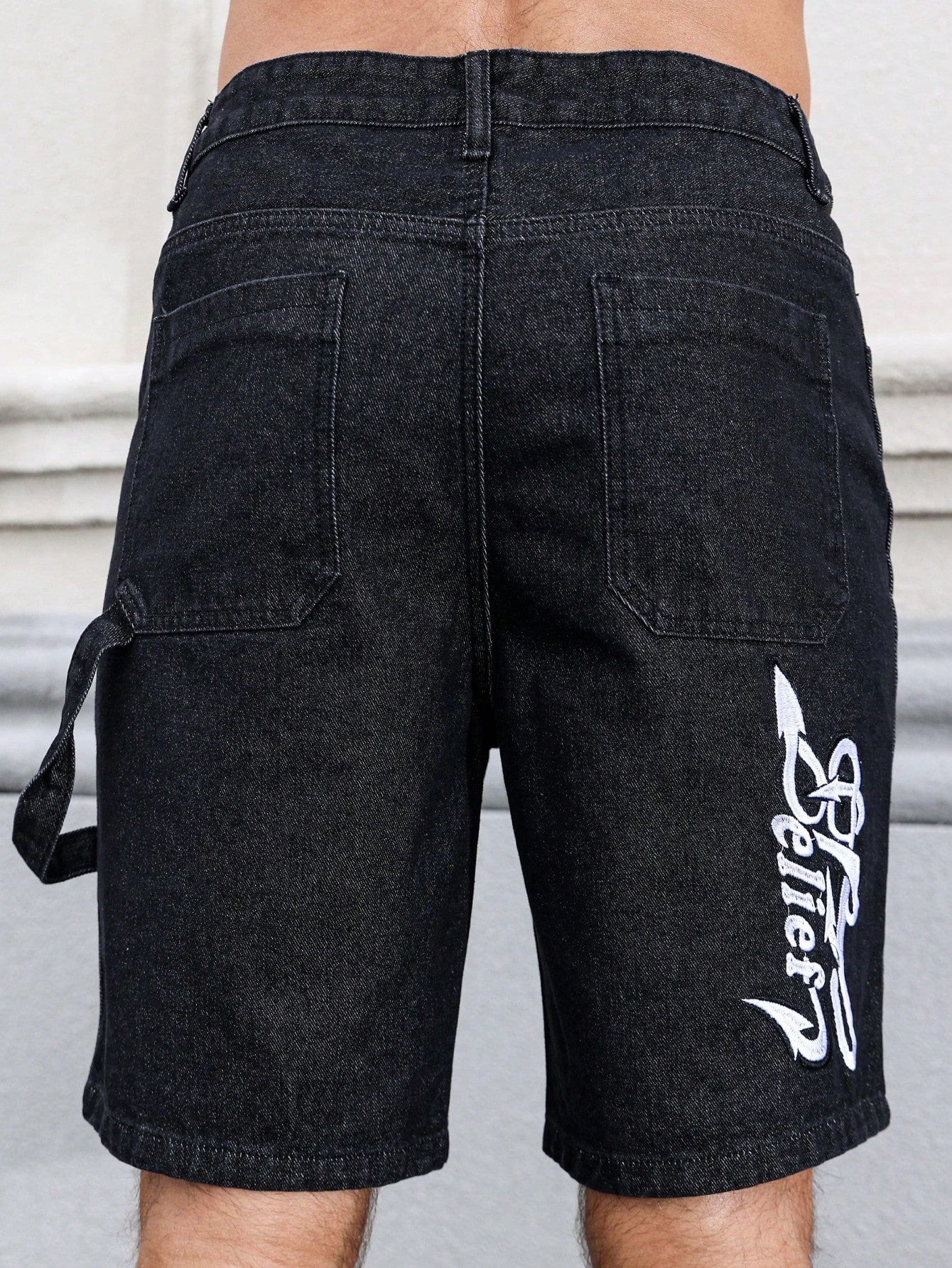 Shorts Masculino Jeans Com Estampa Lettering Shorts Masculino Jeans Com Estampa Lettering