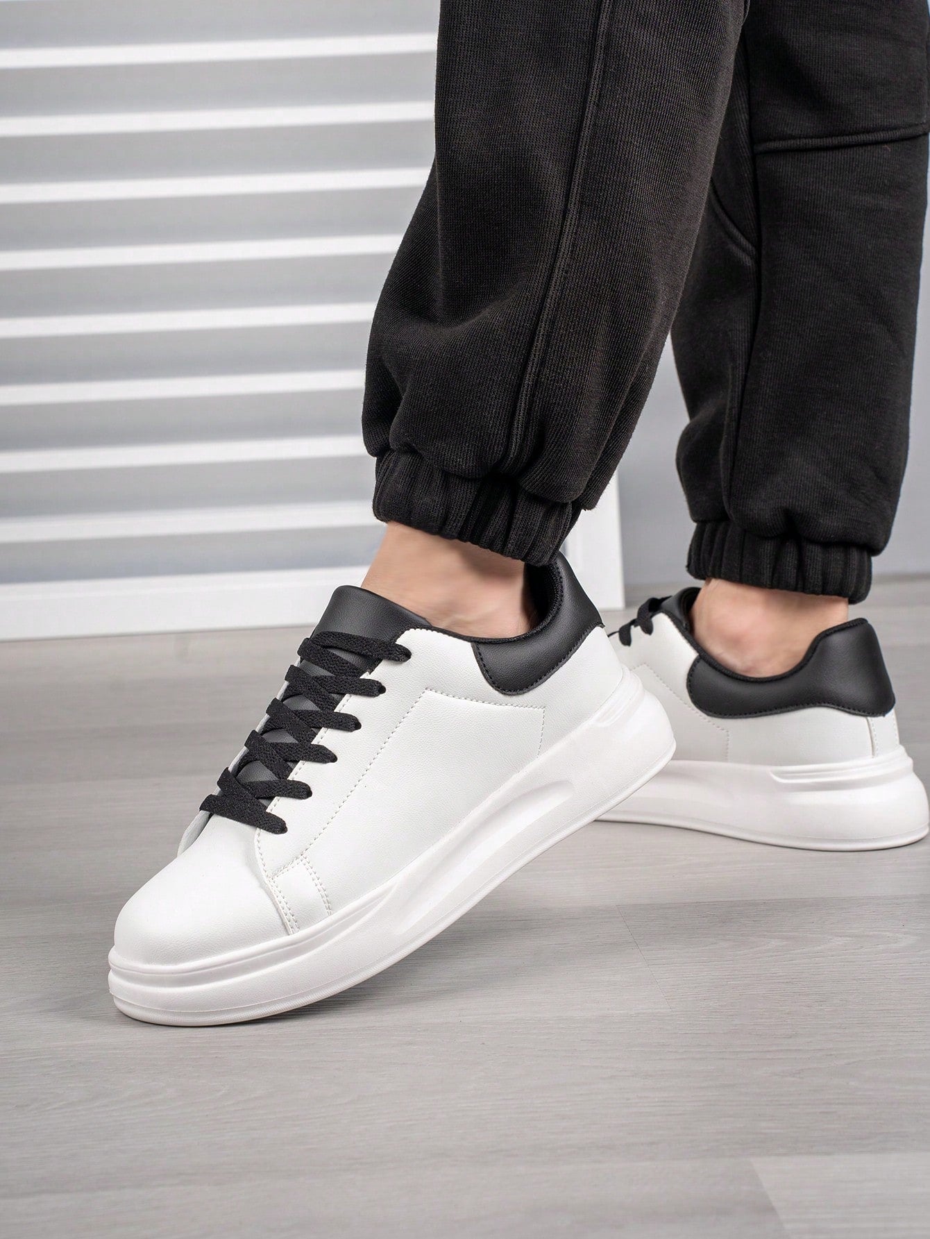 Tênis Masculino Casual Street Cano Baixo Leve e Moderno Tênis Masculino Casual Street Cano Baixo Leve e Moderno