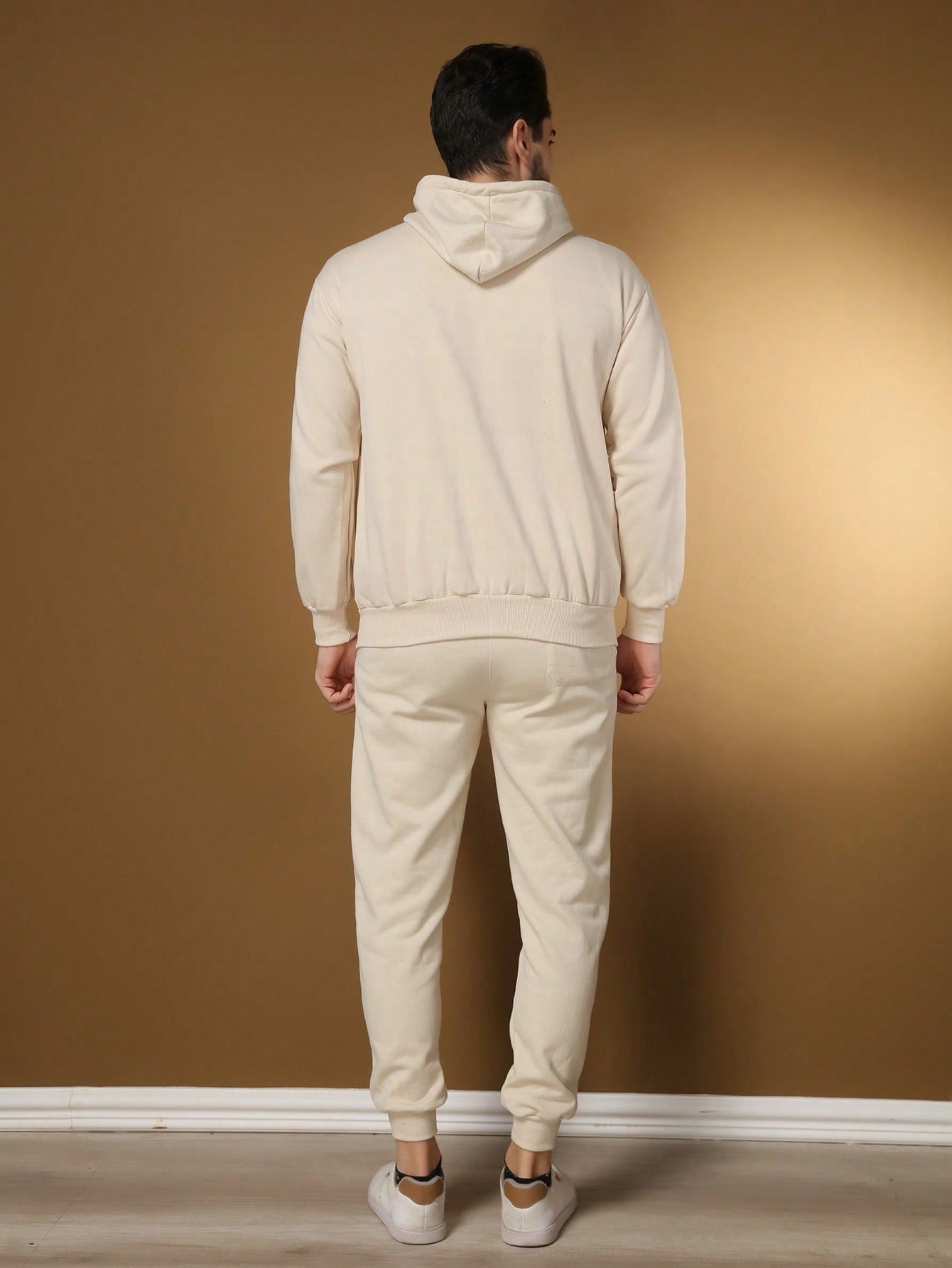 Conjunto Masculino Moletom Com Capuz E Calça Jogger Tradicional Conjunto Masculino Moletom Com Capuz E Calça Jogger