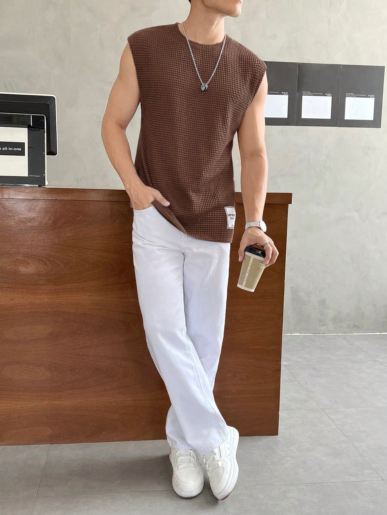 Camiseta Regata Masculina Casual Alças Largas Design Clean Camiseta Regata Masculina Casual Alças Largas Design Clean