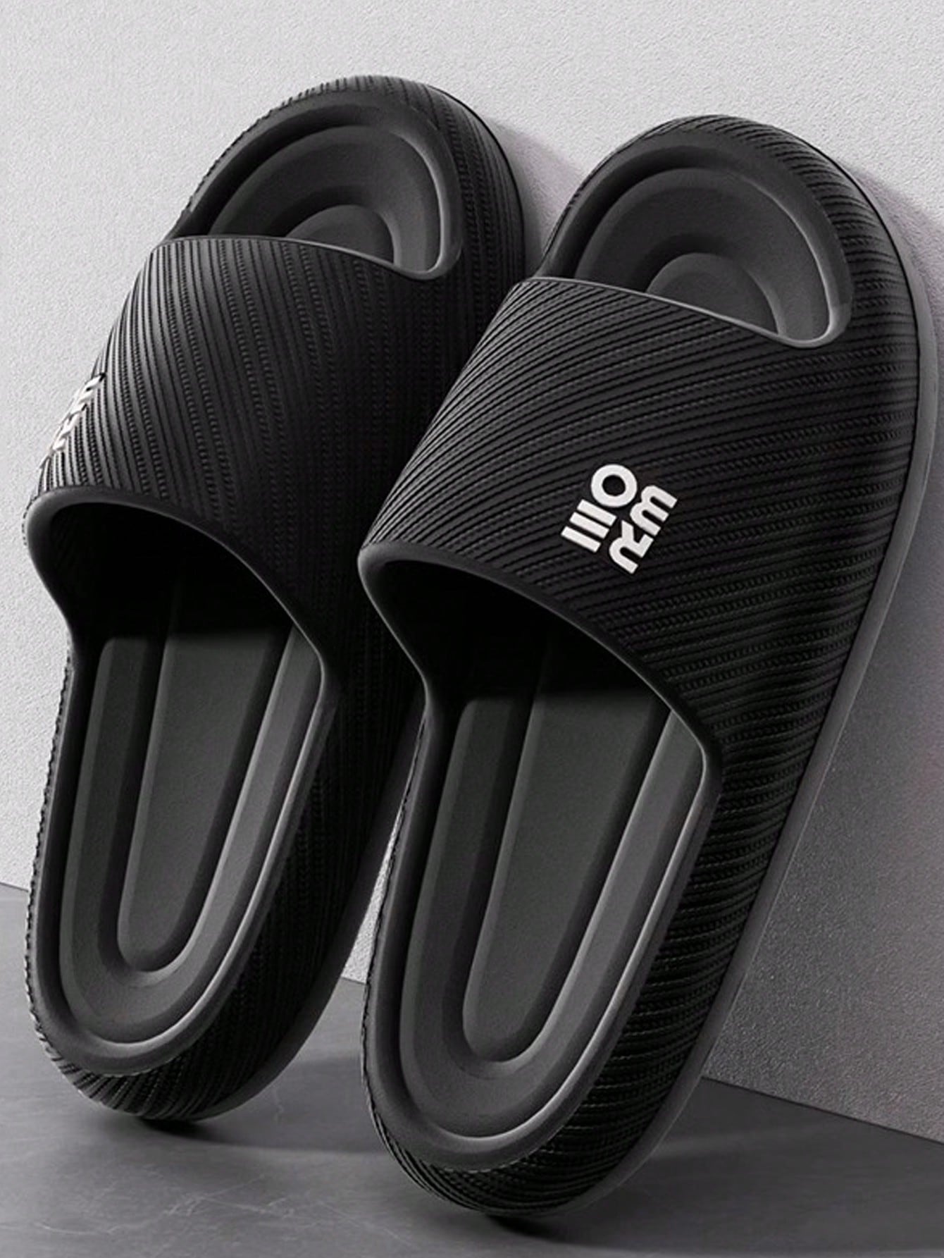 Chinelo Masculino Casual Solado Grosso EVA Antiderrapante Preto / 36 Chinelo Masculino Casual Solado Grosso EVA