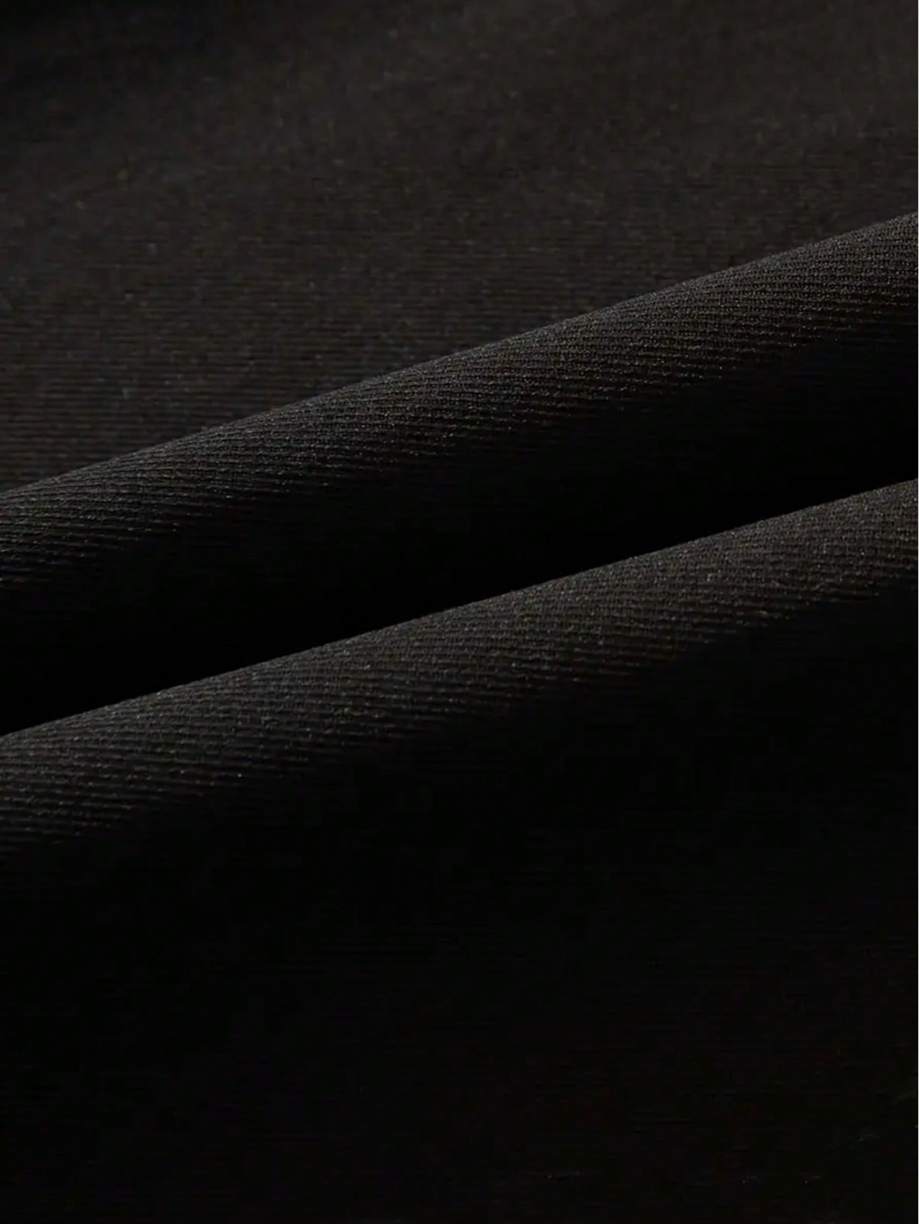 Calça Masculina Cargo Wide Leg Com Cruz Estilizada Calça Masculina Cargo Wide Leg Com Cruz Estilizada