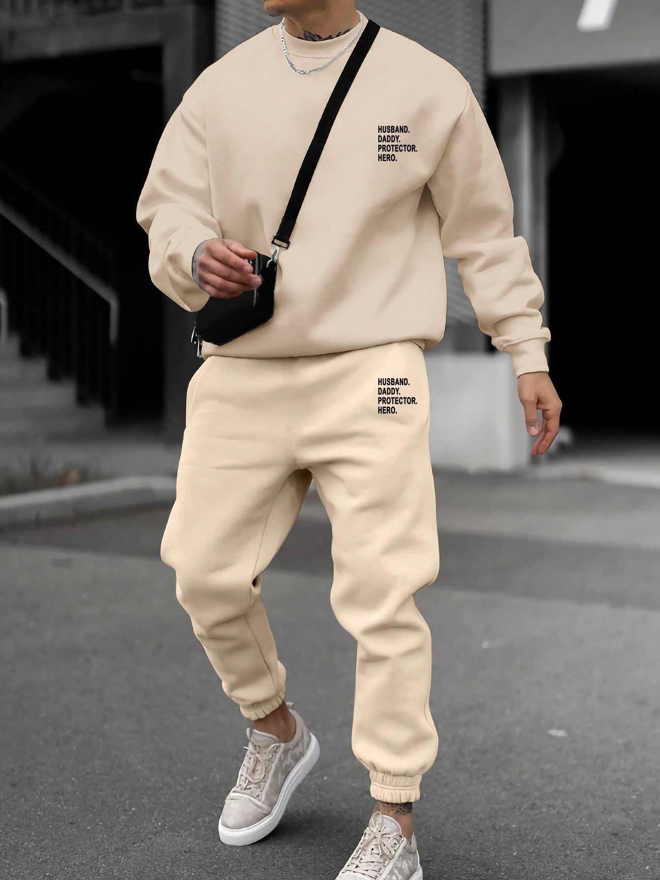 Conjunto Masculino Moletom Estampa Frontal E Calça Jogger Cós Ajustável Bege / PP Conjunto Masculino Moletom Estampa