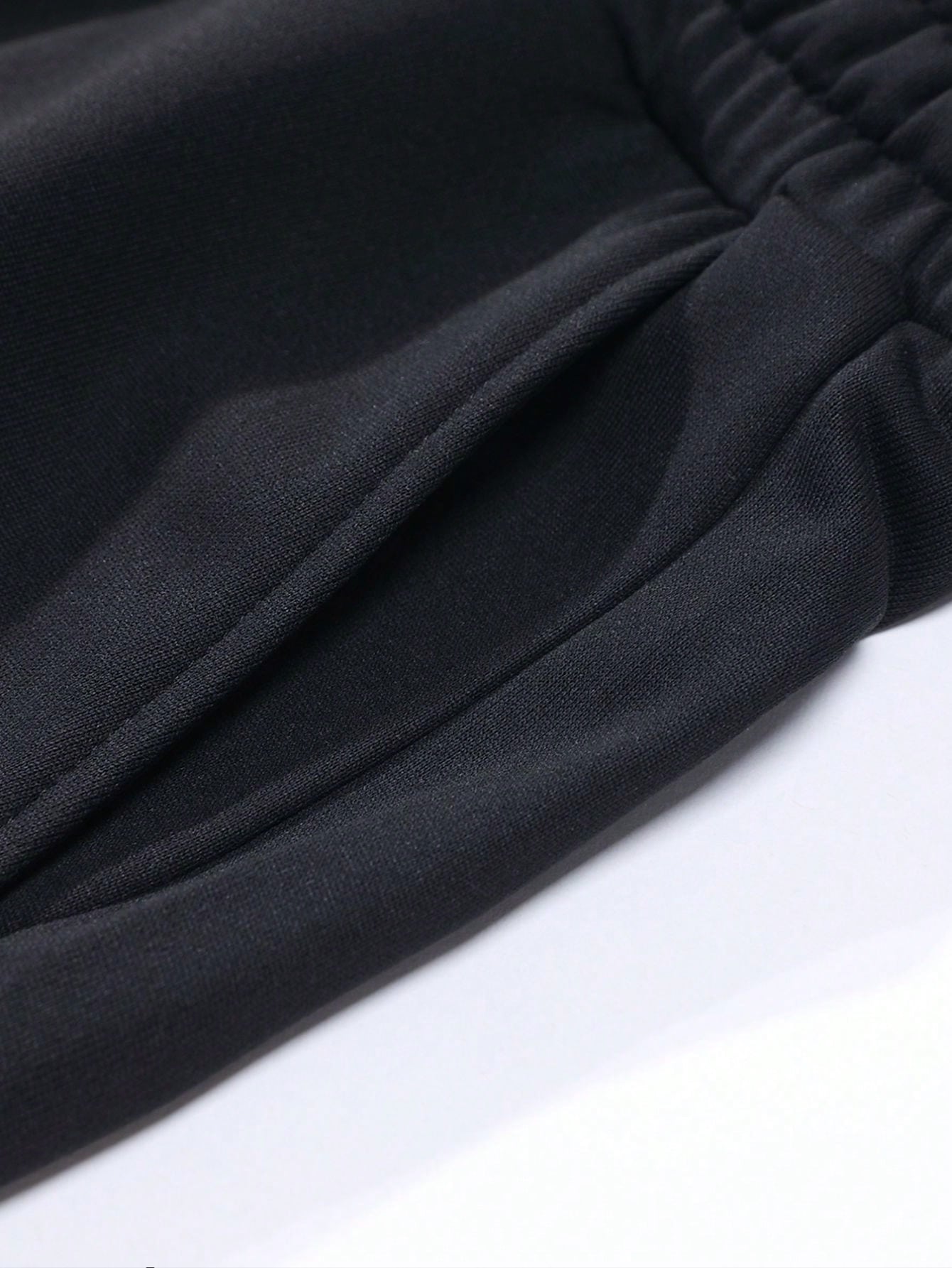 Conjunto Masculino Moletom Estampa Ursinho Estiloso Com Capuz Conjunto Masculino Moletom Estampa Ursinho Estiloso Com