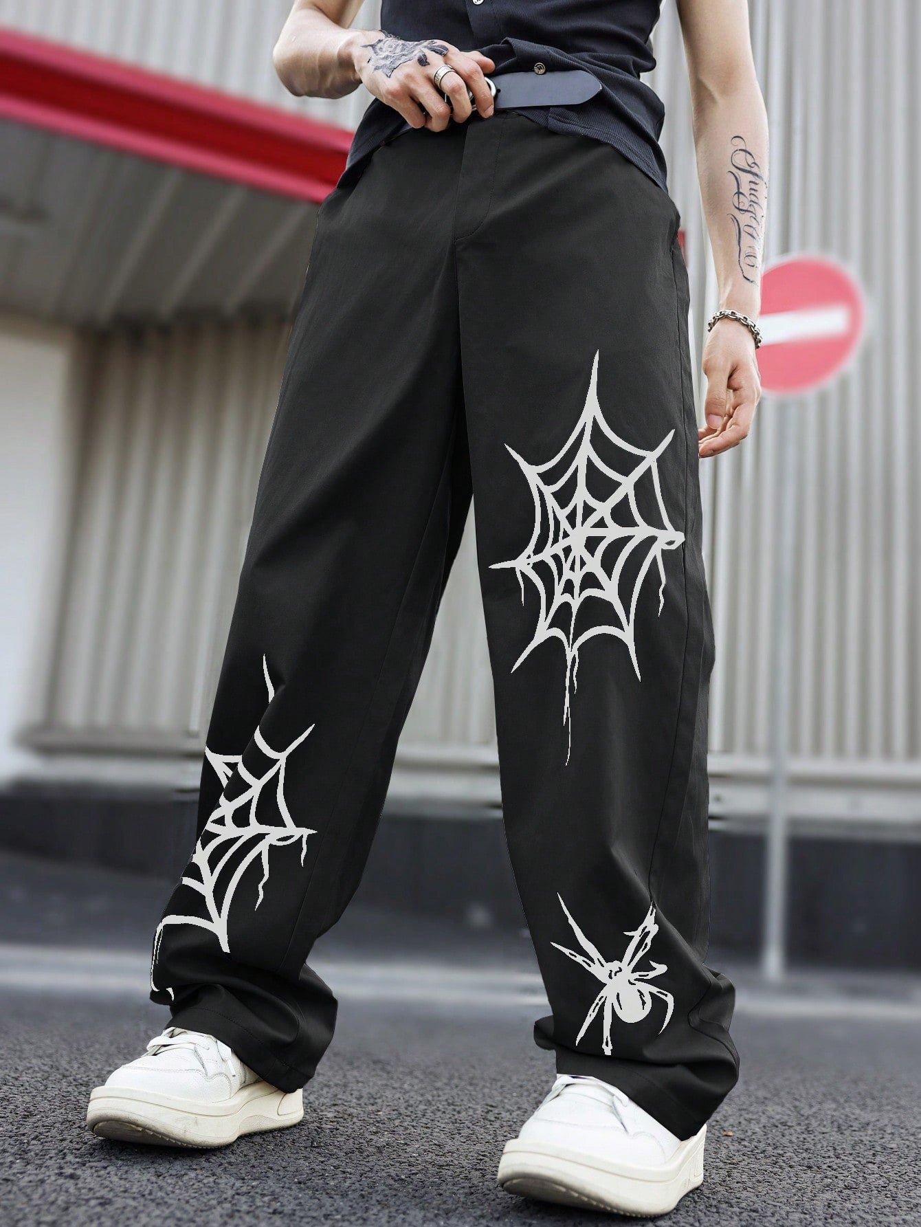 Calça Masculina Reta Com Estampa Aranha E Bolsos Funcionais Calça Masculina Cargo Solta Estampa Camuflada Bolsos