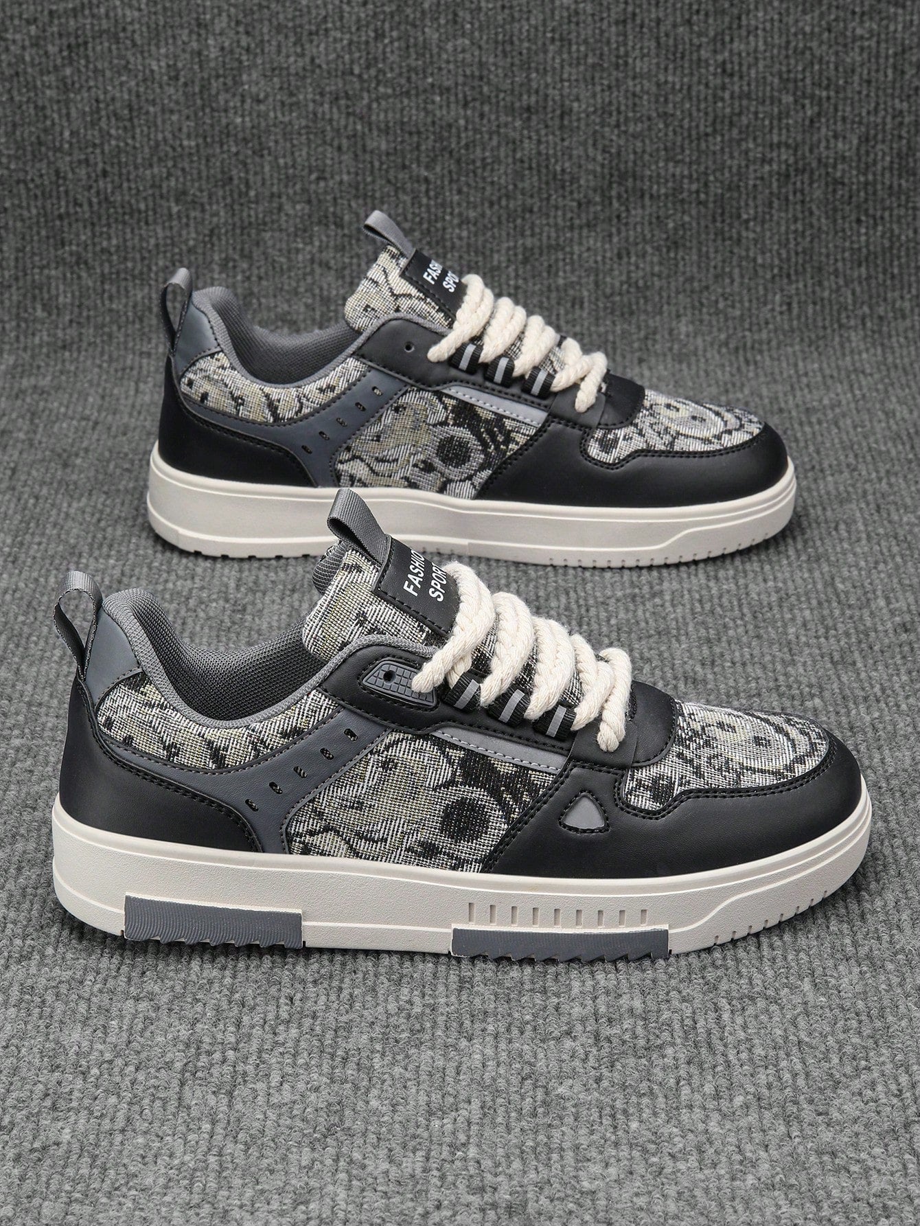 Tênis Masculino Street Casual Estampa Urbana Cadarço Reforçado Cinza / 36 Tênis Masculino Street Casual Estampa Urbana