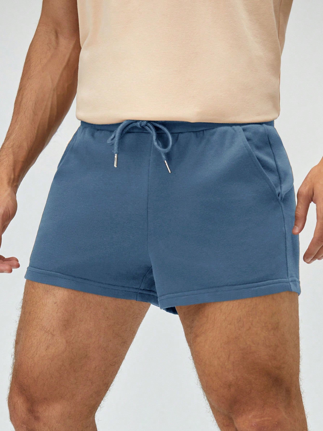 Shorts Masculino Moletom Básico Com Cordão Ajustável Corte Solto Shorts Masculino Moletom Básico Com Cordão Ajustável