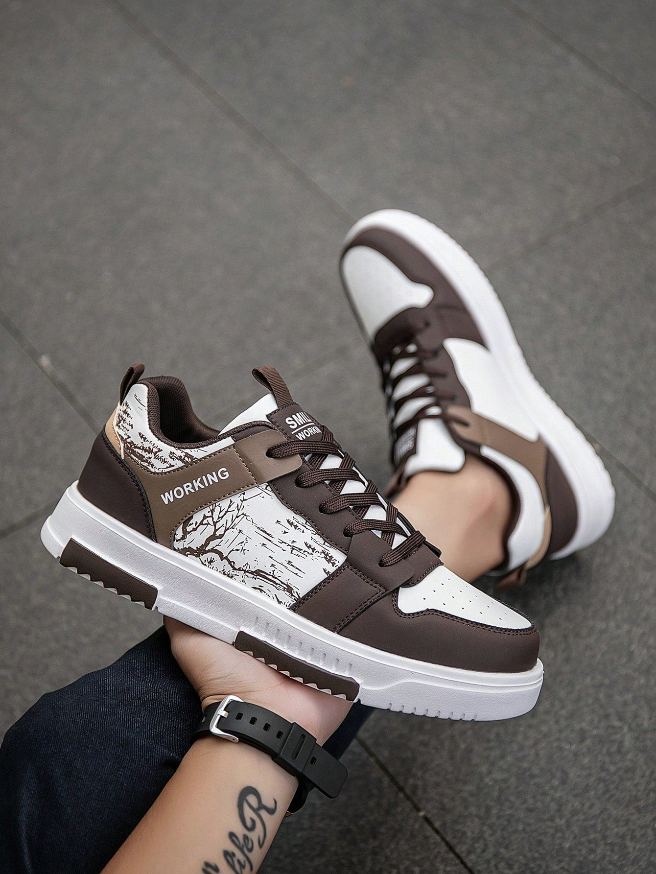 Tênis Masculino Estilo Street Detalhes Estampados Modernos Marrom / 36 Tênis Masculino Estilo Street Detalhes