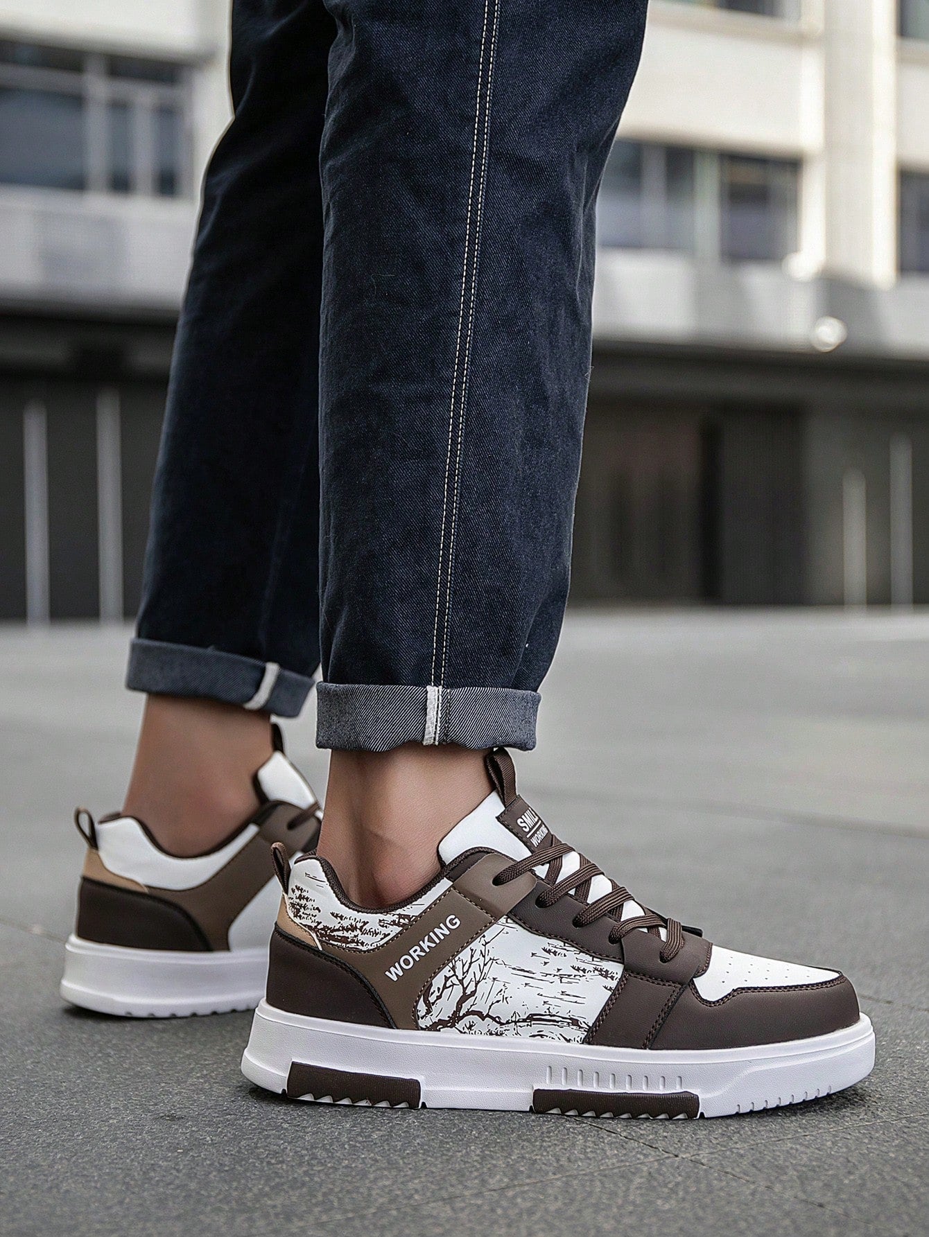 Tênis Masculino Estilo Street Detalhes Estampados Modernos Tênis Masculino Estilo Street Detalhes Estampados Modernos